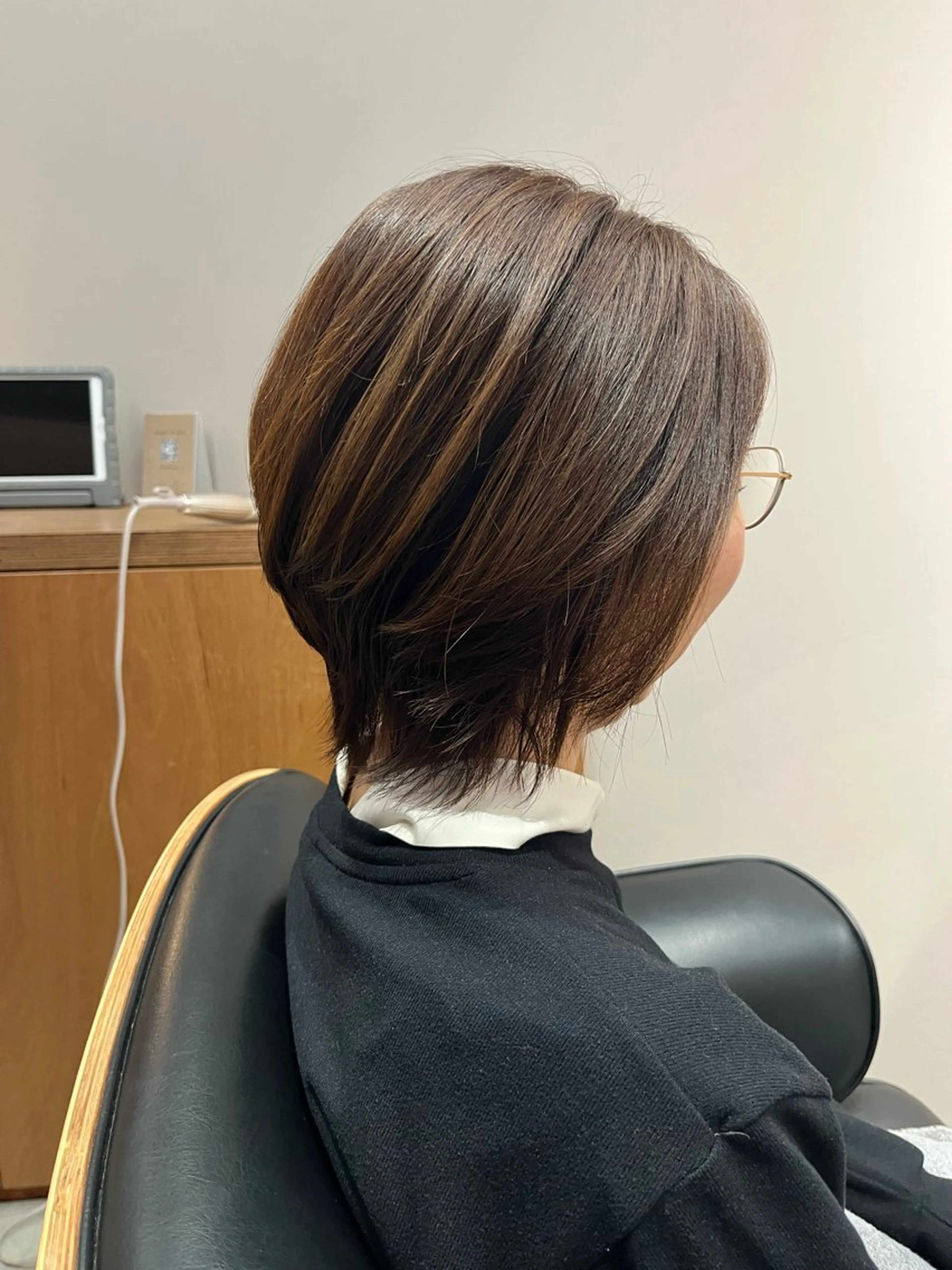 ショート レイヤーカット .side所属・Sa toshiのヘアスタイル