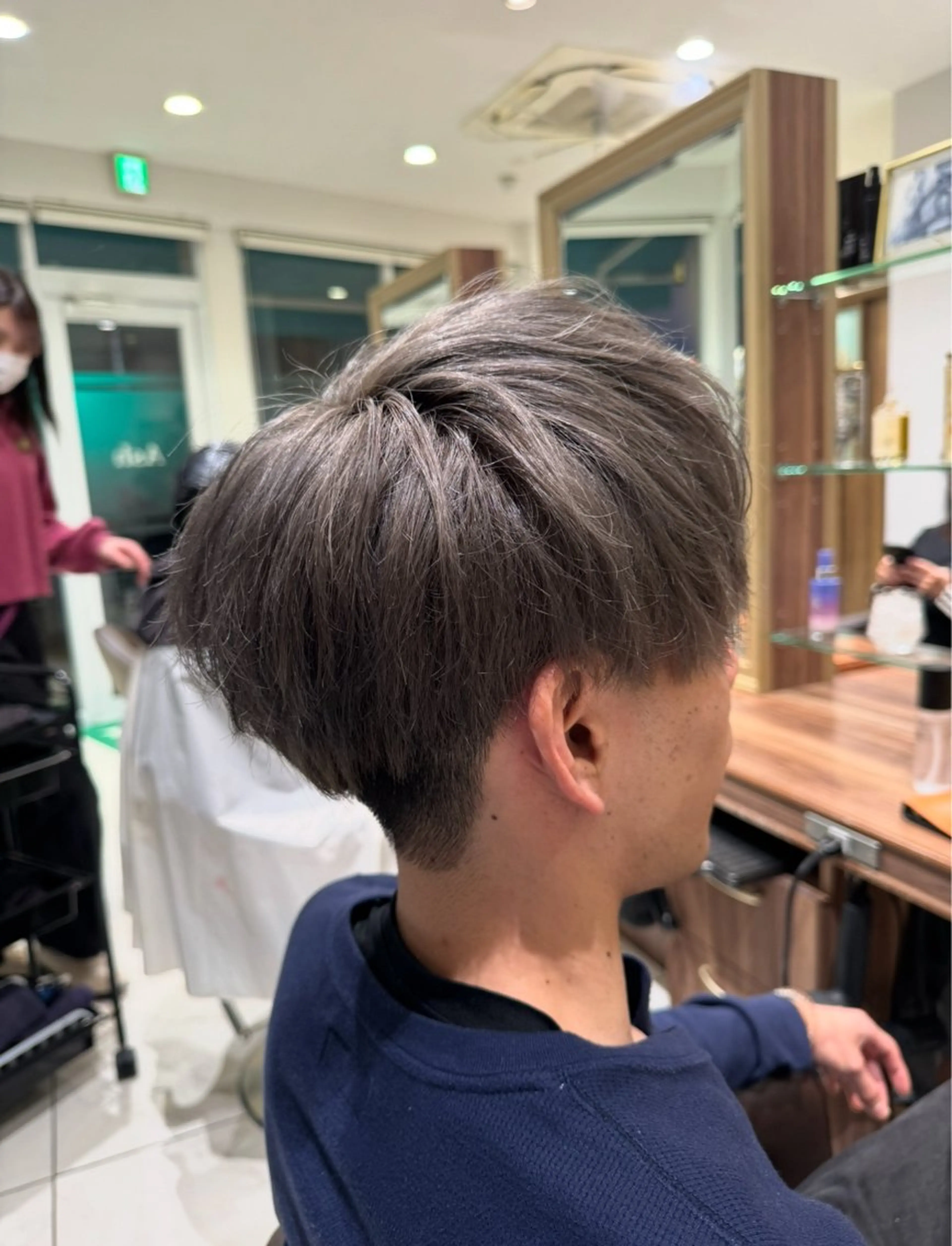 カラー メンズ メンズパーマ/髪質改 善/ダメージケアのヘアスタイル