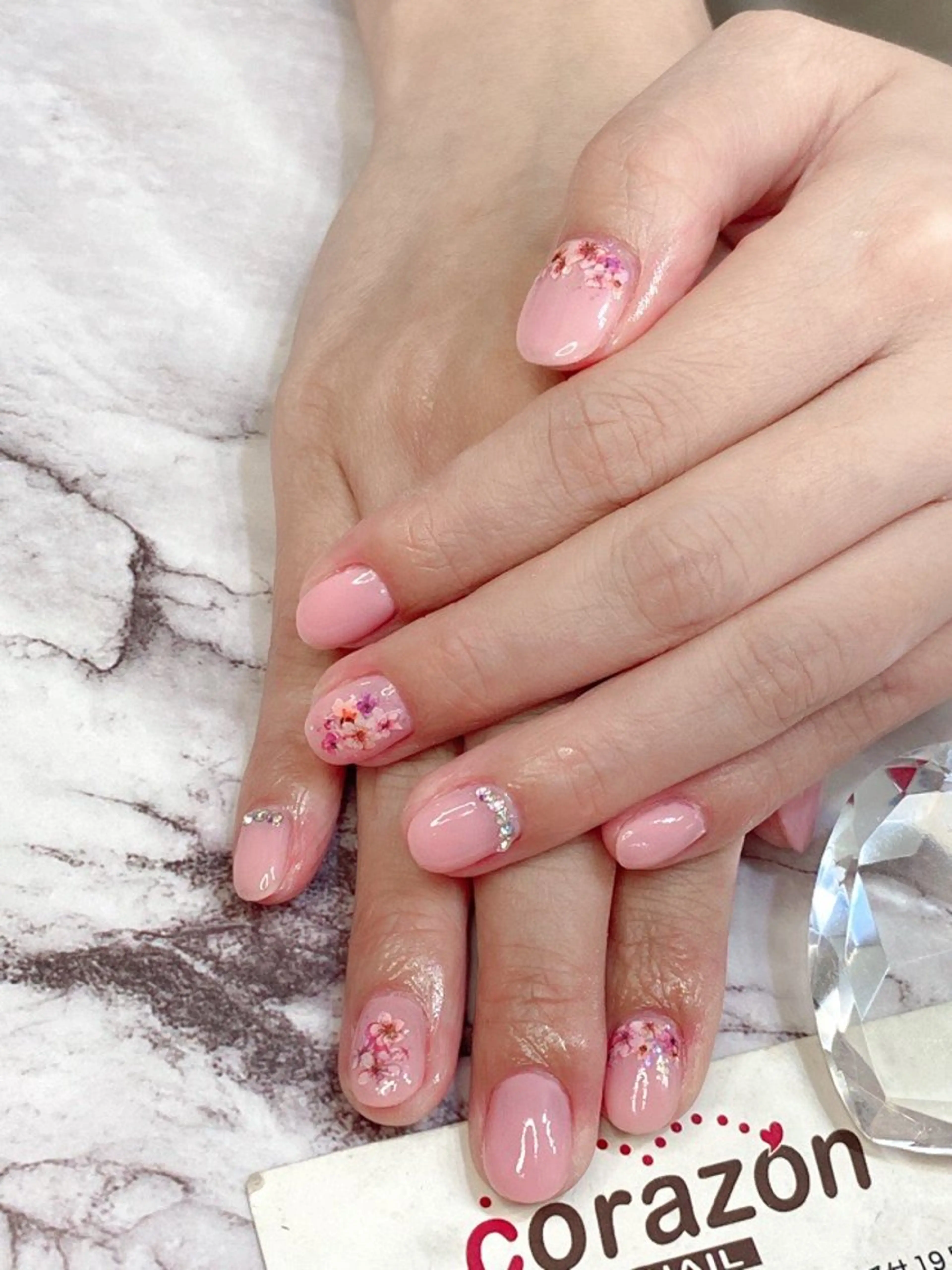 ネイル 桜ネイル ピンク ストーンネイル corazon所属・ネイリスト aicoのネイルデザイン