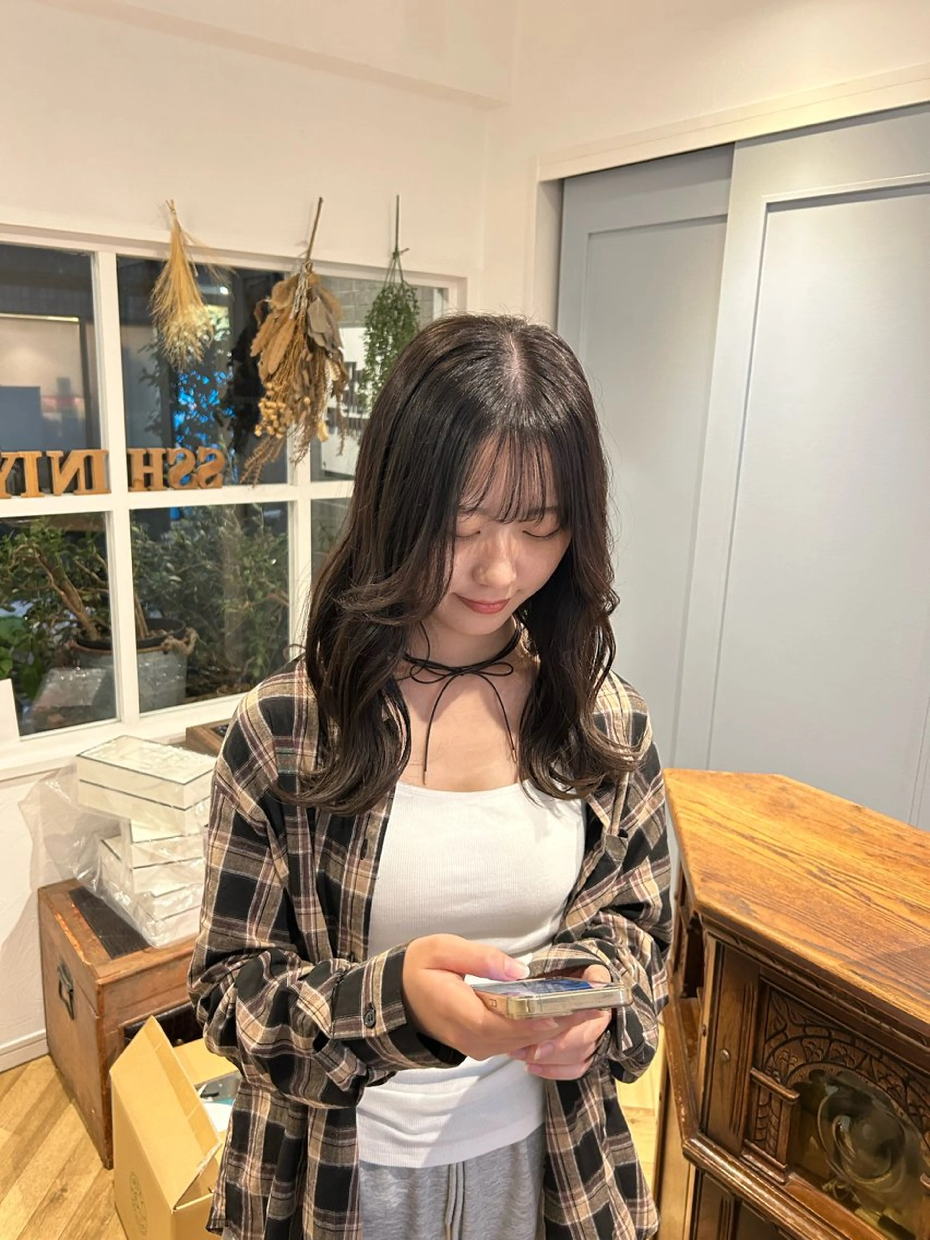 セミロング カラー ヘアカラー 井上 夏乃葉のヘアスタイル