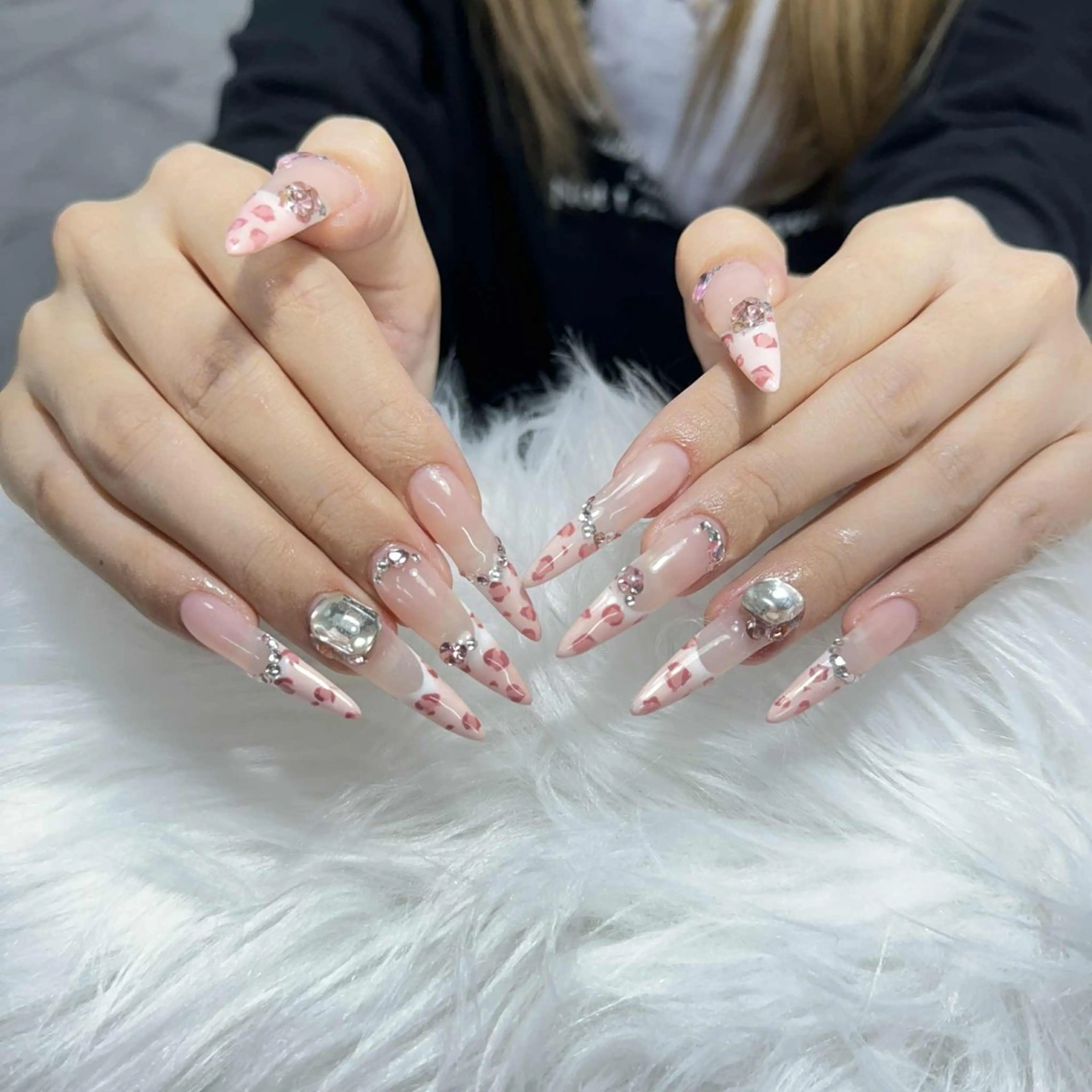 ネイル アートネイル フレンチネイル ジェルネイル 韓国ネイル マグネットネイル ハンドネイル Lenie Nail Okuboのネイルデザイン