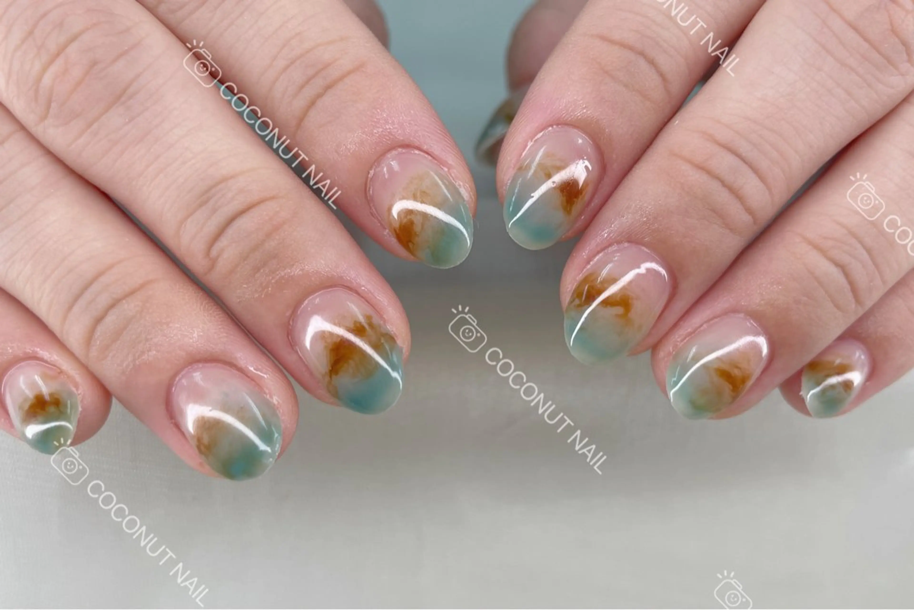 ネイル べっ甲ネイル フレンチネイル キラキラネイル マグネットネイル 大理石ネイル(マーブル) ハンドネイル 神田 ココナッツのネイルデザイン
