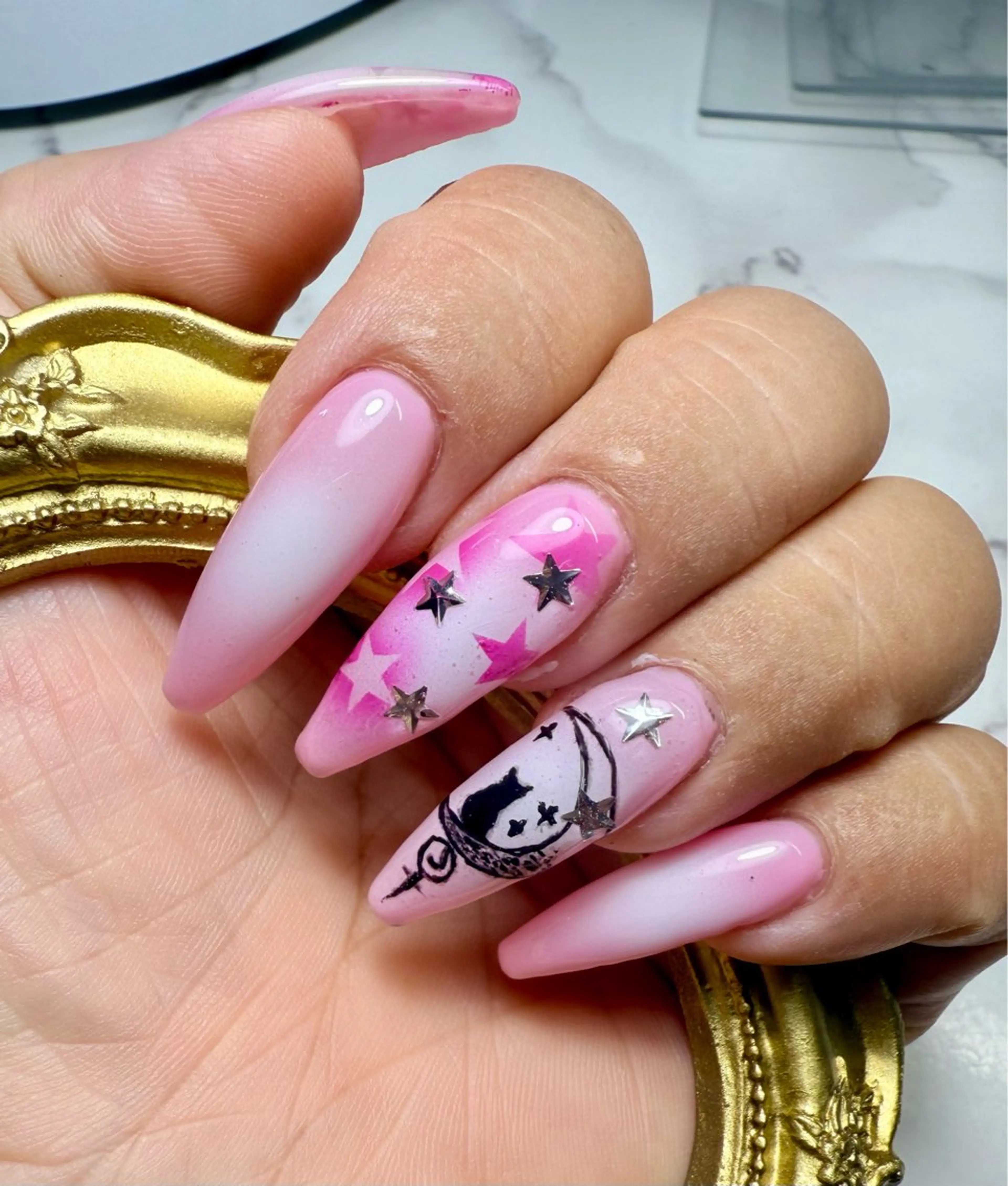 ネイル アートネイル チークネイル フレンチネイル 氷ネイル・うるうるネイル キラキラネイル M.N_ nailのネイルデザイン