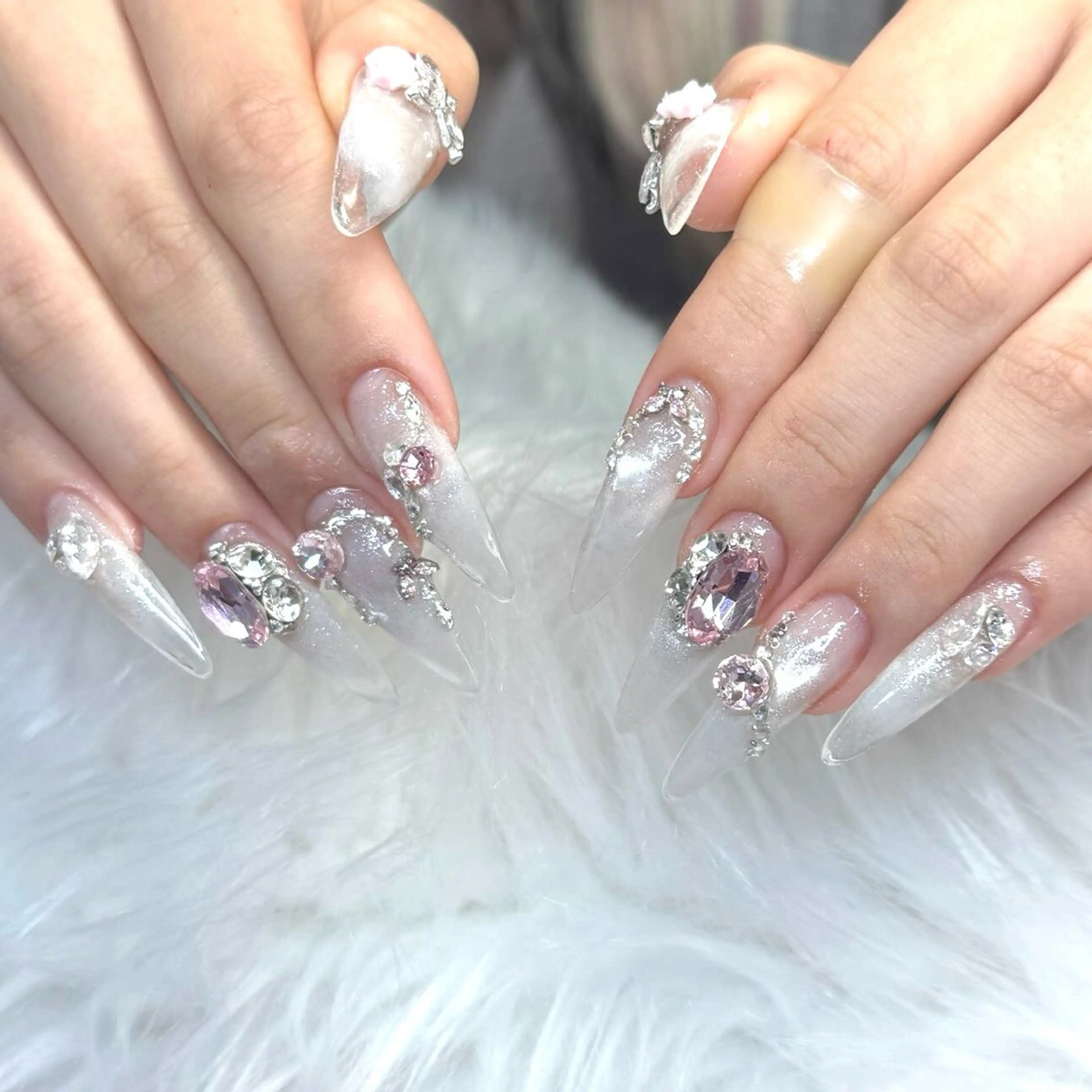 ネイル ハンドネイル ハンドケア hami🎀うかん 🎀チップ長さ出しのネイルデザイン