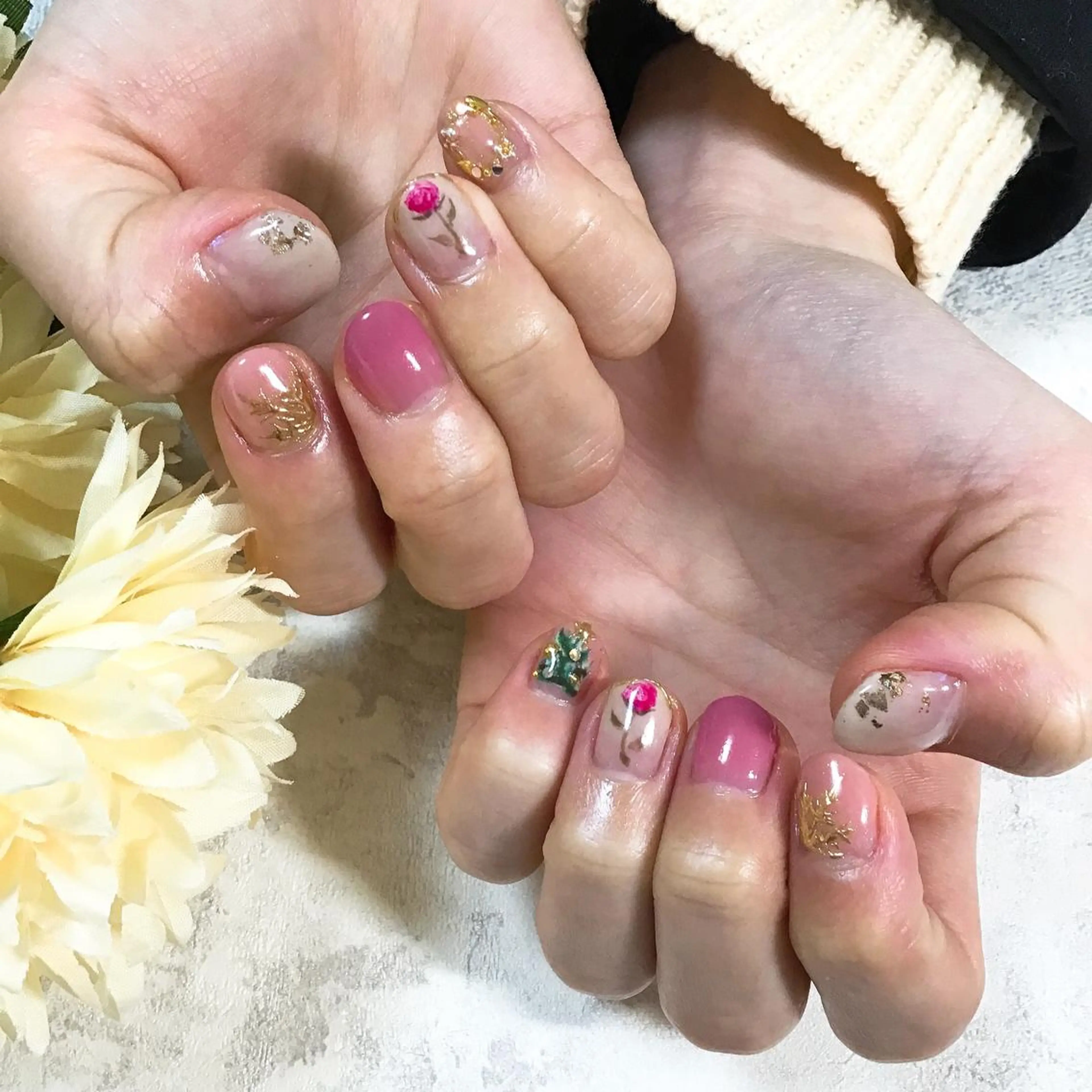ネイル ミラーネイル ピンク 冬ネイル クリスマス BINERVA所属・BINERVA nail salonのネイルデザイン