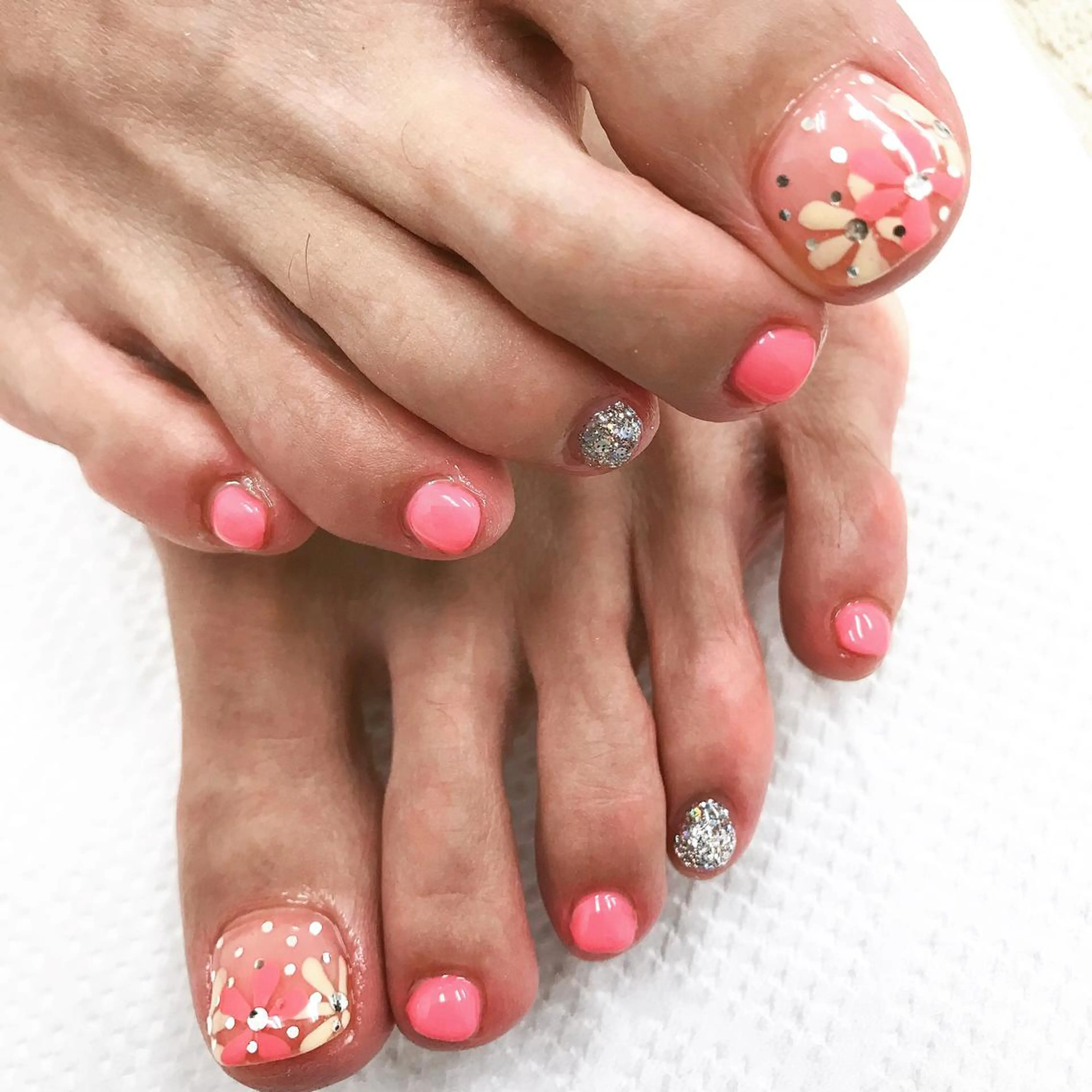 ネイル N._._.claw[エヌクロー]所属・N._._. clawのネイルデザイン