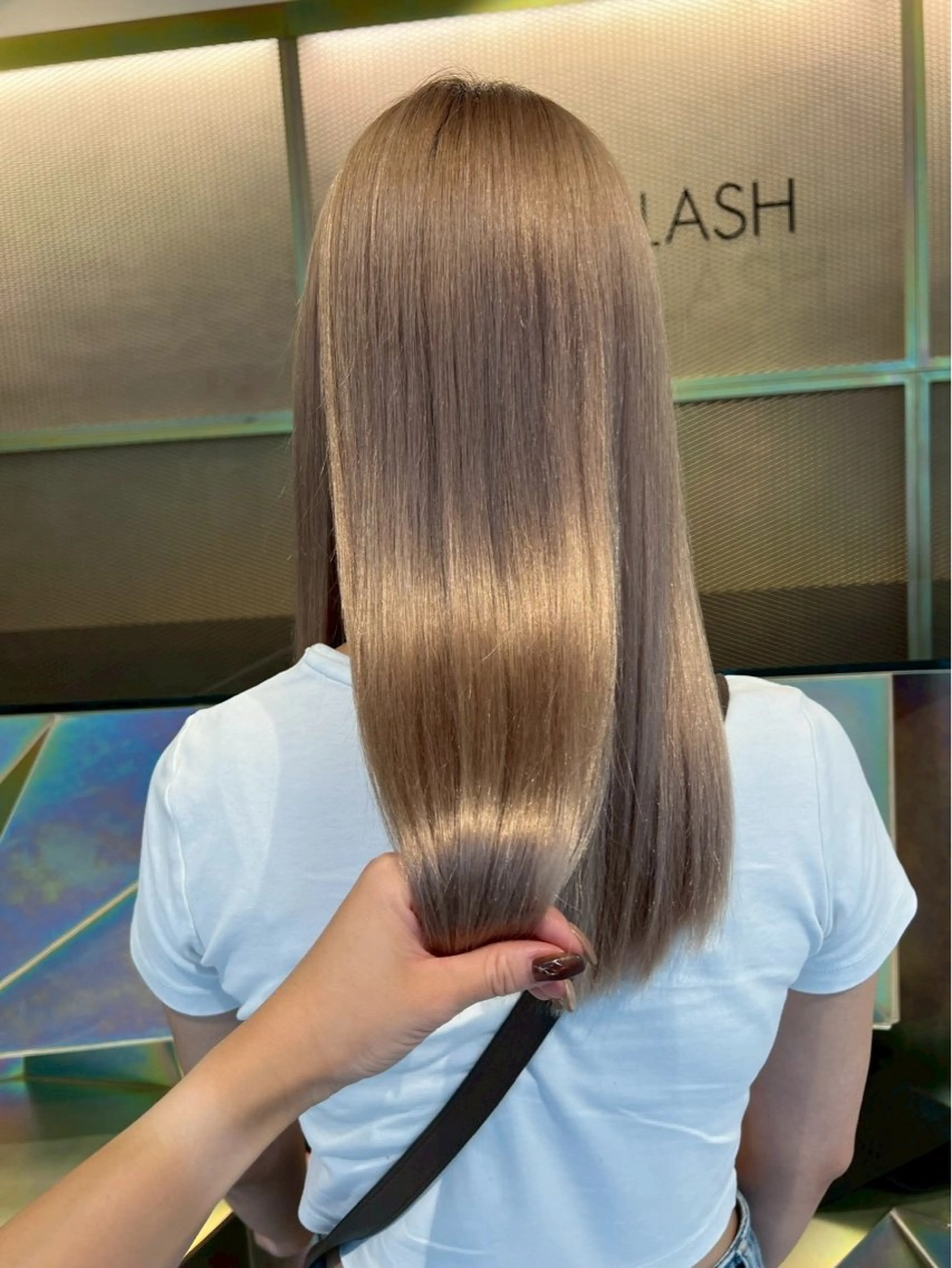 ロング カラー ブリーチ ブロンド ロング トリートメント カット ヘアカラー レイヤー/ベージュ /🪽山本唯我のヘアスタイル