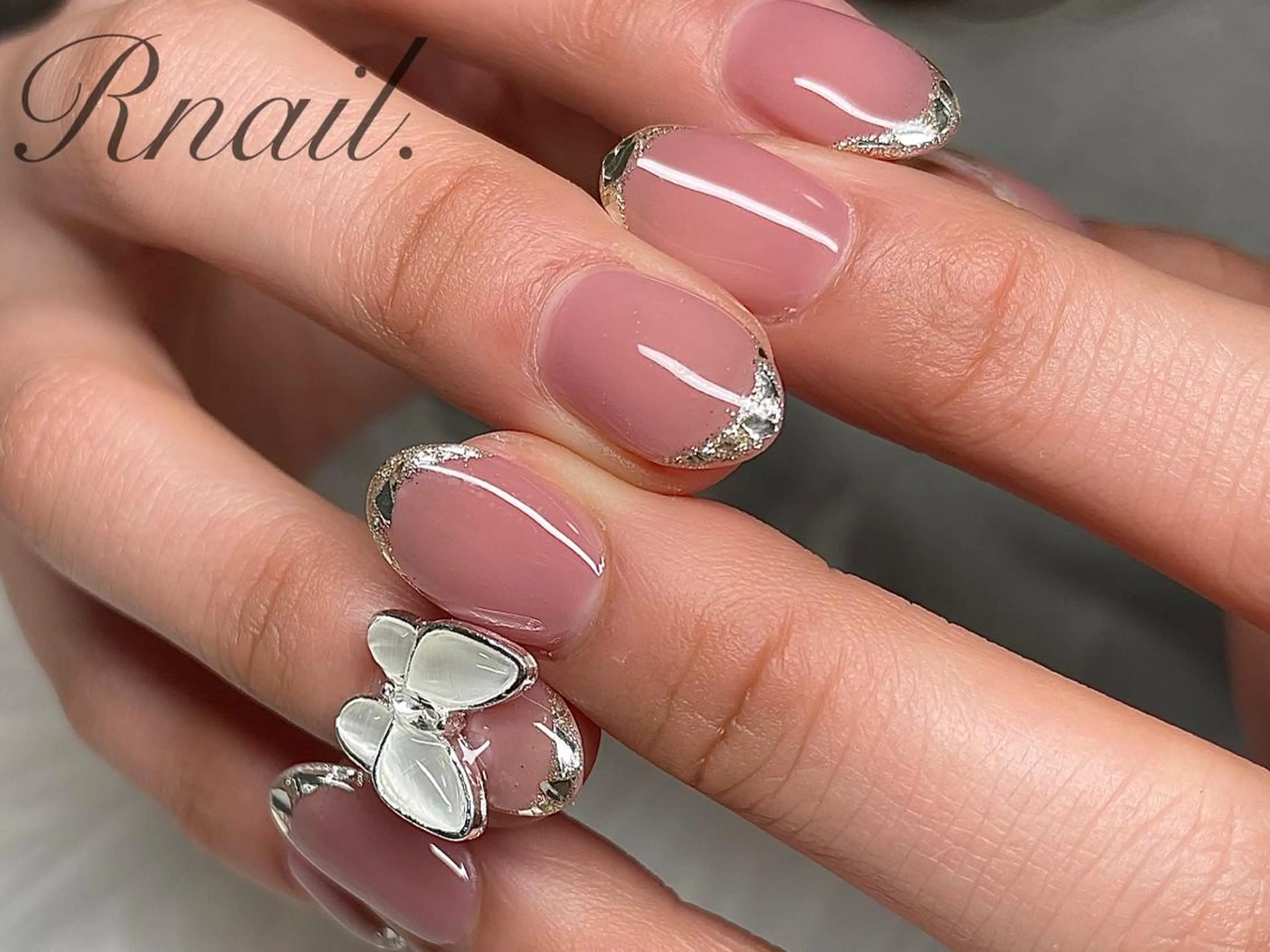 ネイル フレンチネイル ガラスフレンチ ハンドネイル R nail.のネイルデザイン