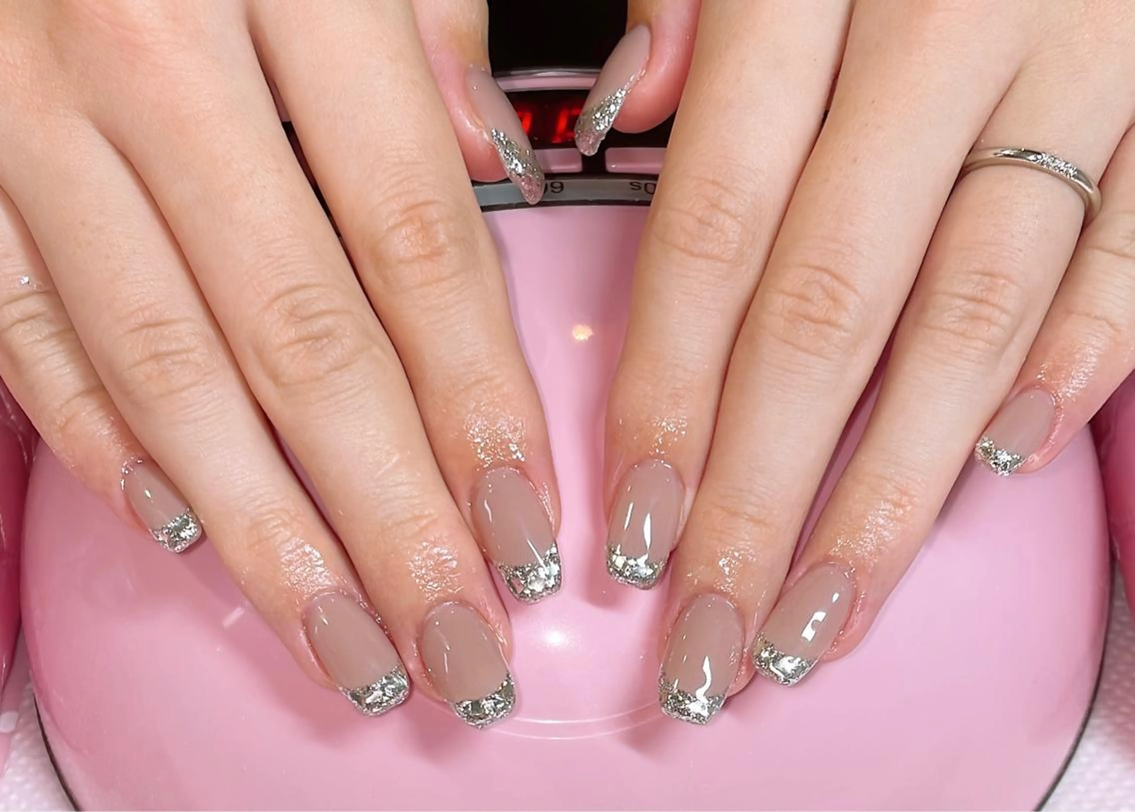 ネイル ハンドネイル VIERU 🌈🎀💖のネイルデザイン