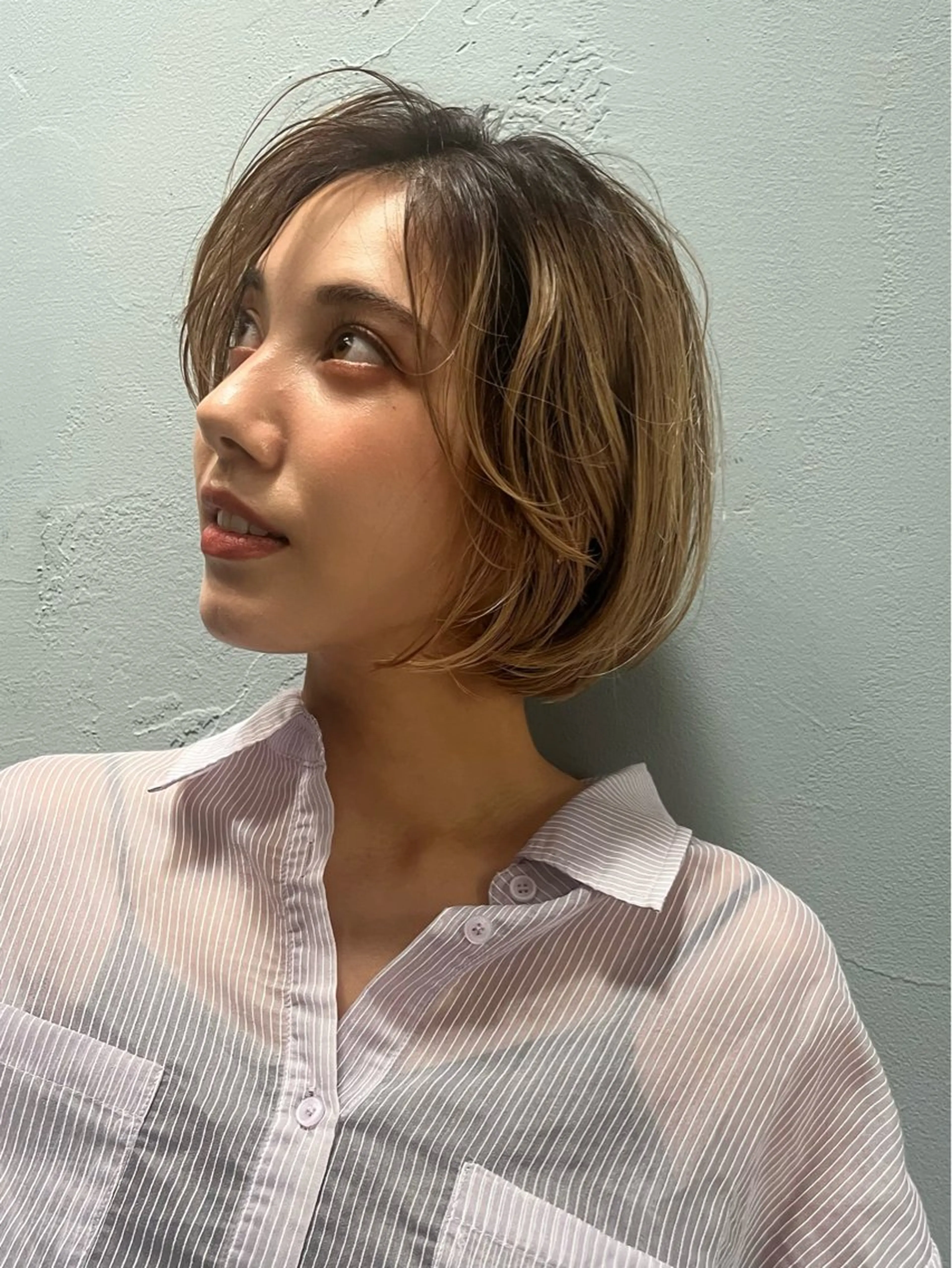 ショート カラー ショート/ボブ/透明 感カラー/高橋あみのヘアスタイル