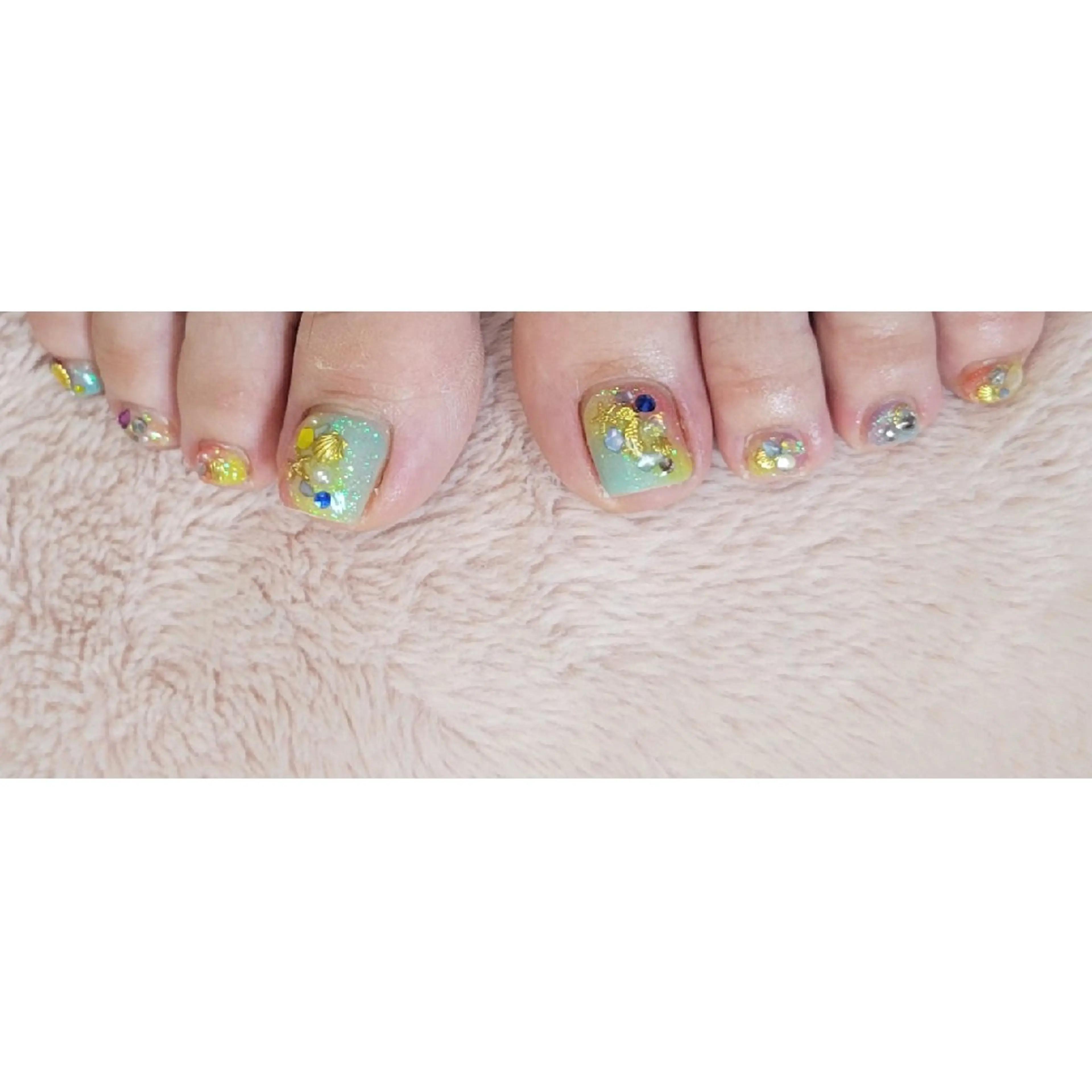 ネイル フットネイル ネイルサロンほっこり kanaのネイルデザイン