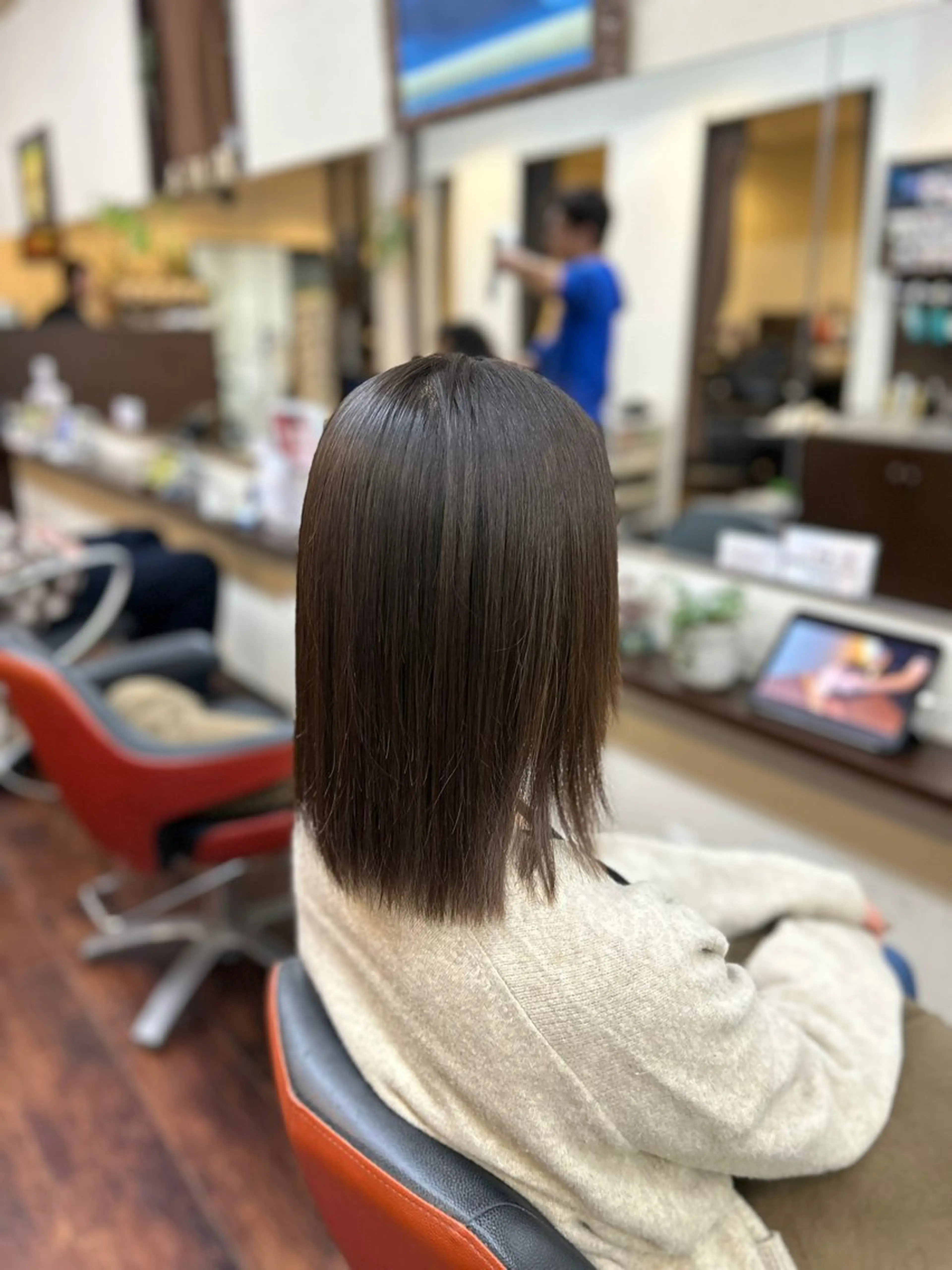 ミディアム 縮毛矯正 縮毛矯正 篠田 蒼のヘアスタイル