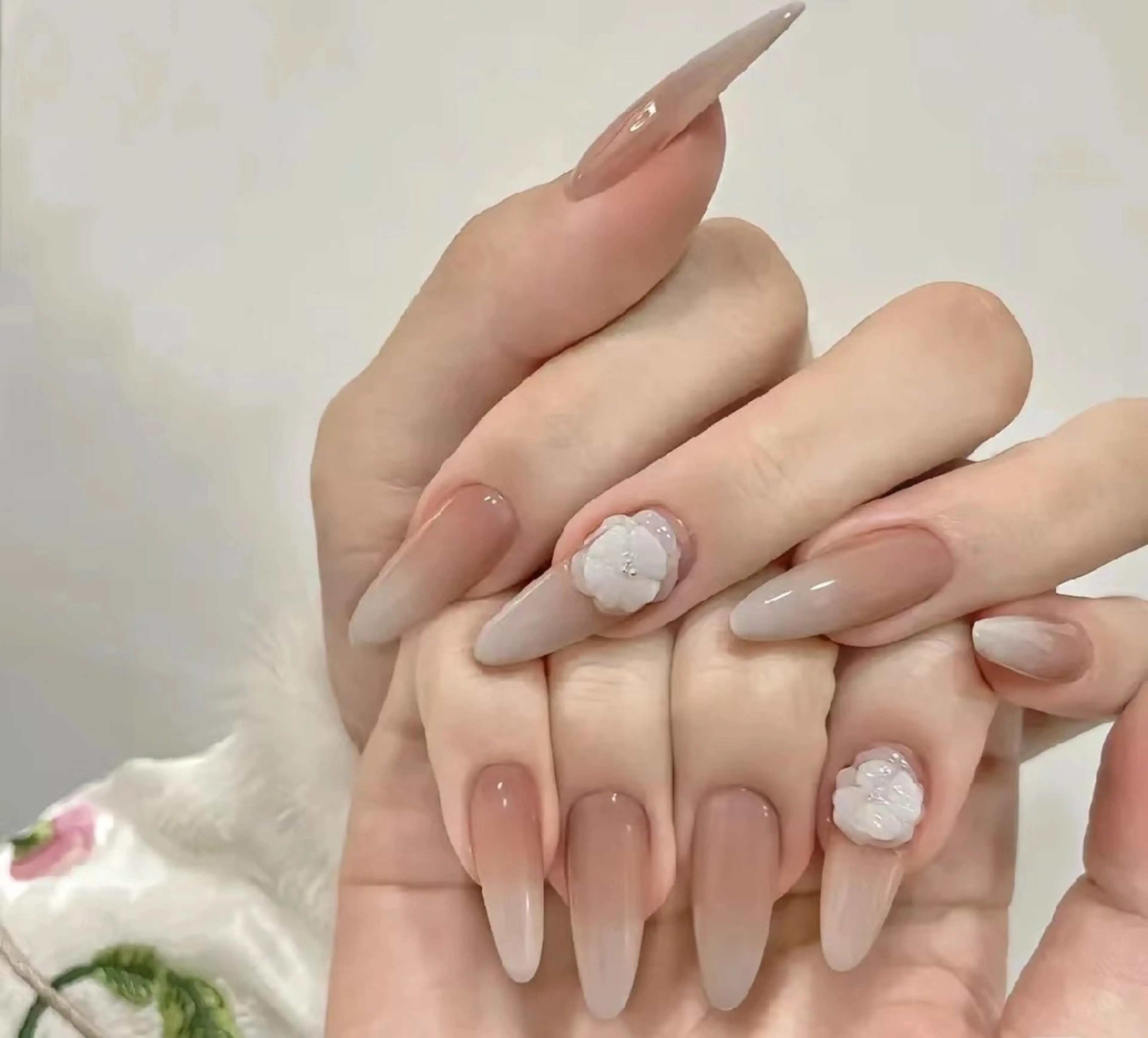 ネイル THE　ONE栄店所属・Theone栄店 川原のネイルデザイン