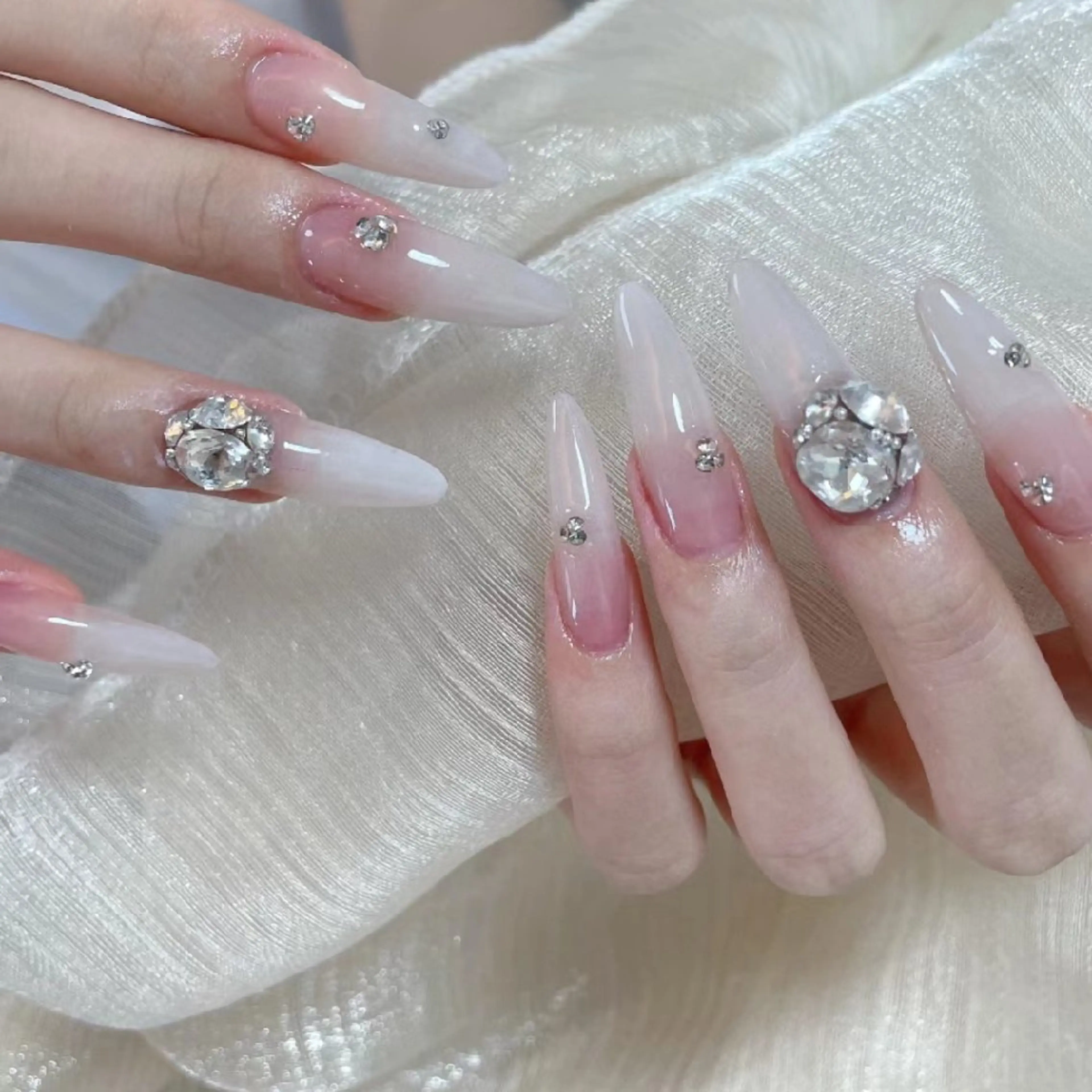 ネイル ネイリストゆか💅 長さだし、深爪矯正のネイルデザイン