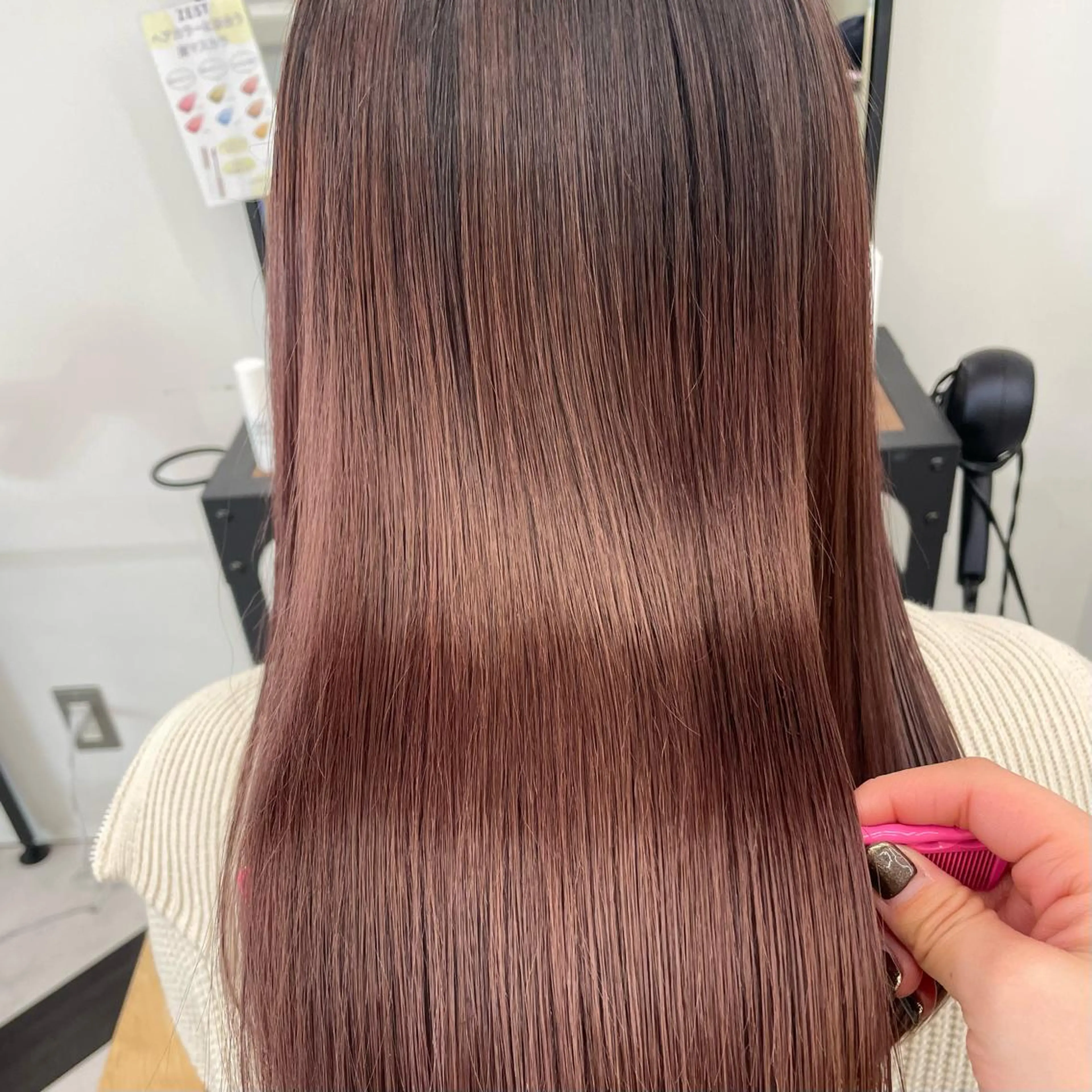 ショート カラー パーマ ヘアアレンジ メンズ キッズ ネイル マツエク・マツパ アイブロウ トリートメント ブラウン mona/ ストレートスタイル✨のヘアスタイル