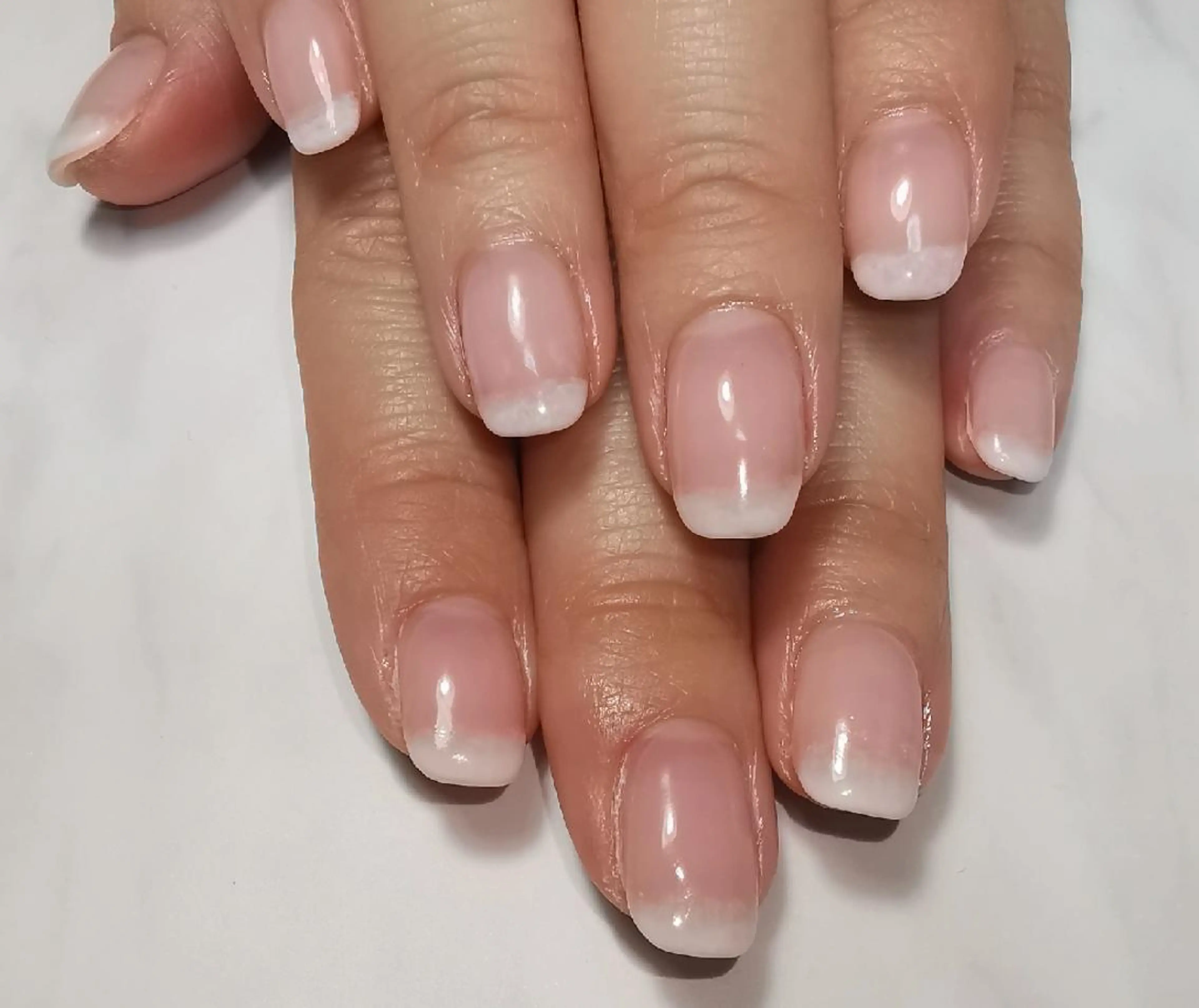 ネイル フレンチネイル ハンドネイル reve あやののネイルデザイン