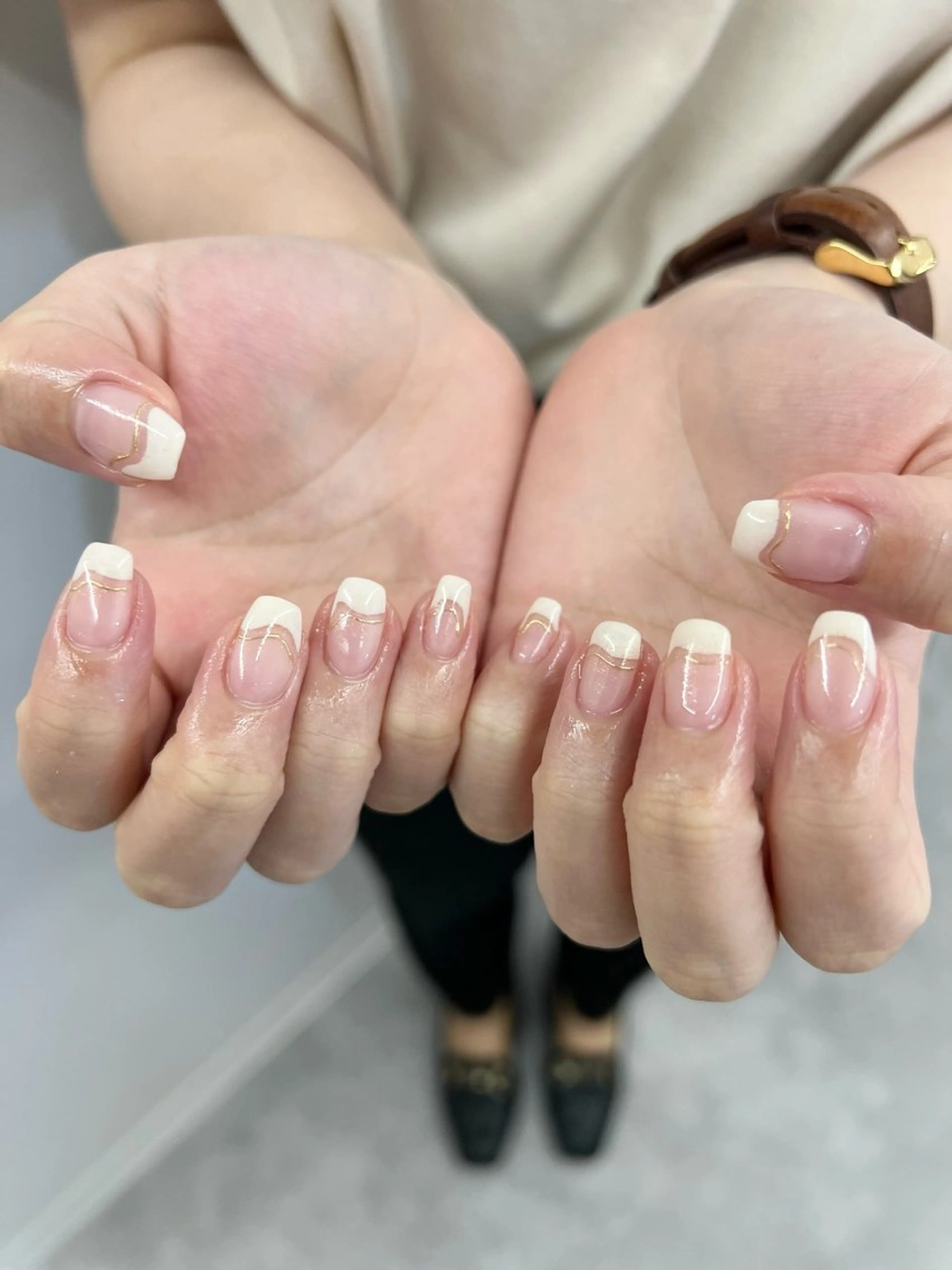 ネイル フレンチネイル ジェルネイル ゴールド マグネットネイル ミラーネイル ハンドネイル ハンドケア Bana_ Nailのその他イメージ