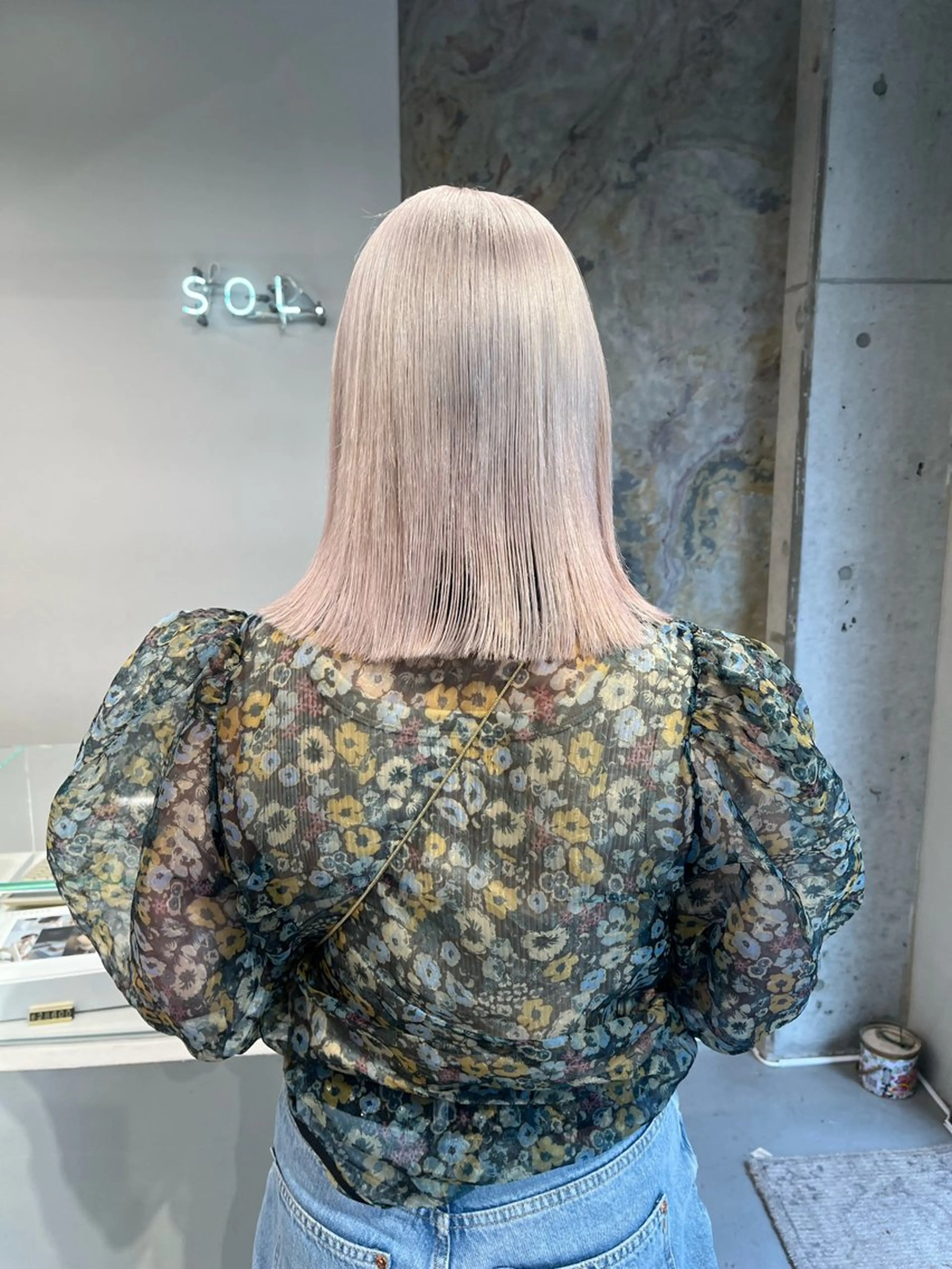 カラー ブリーチ 艶ブリーチ/表参道 ハイトーン /実乃梨のヘアスタイル