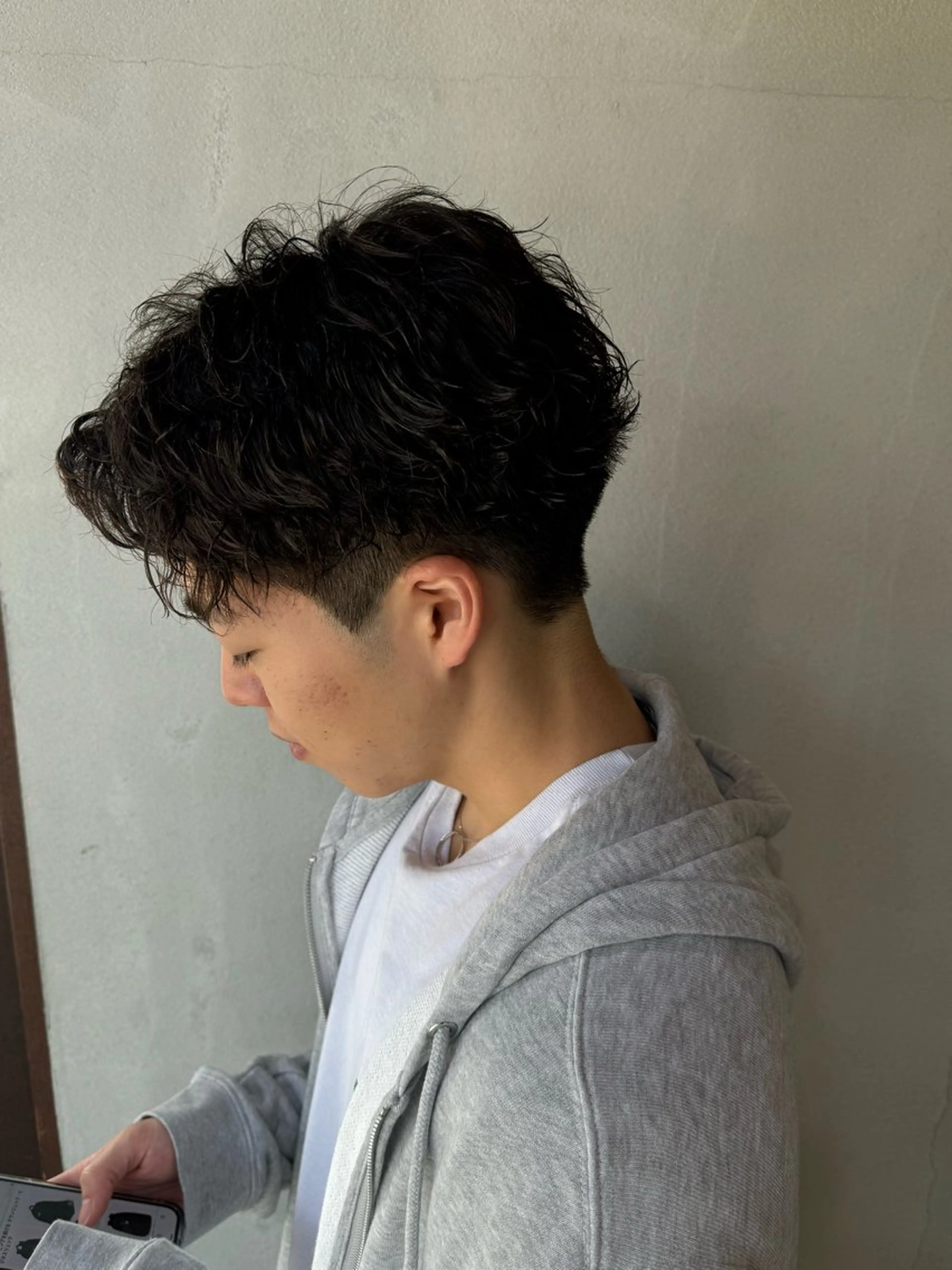 メンズ カット パーマ アキト/ メンズ/透明感暗髪のヘアスタイル