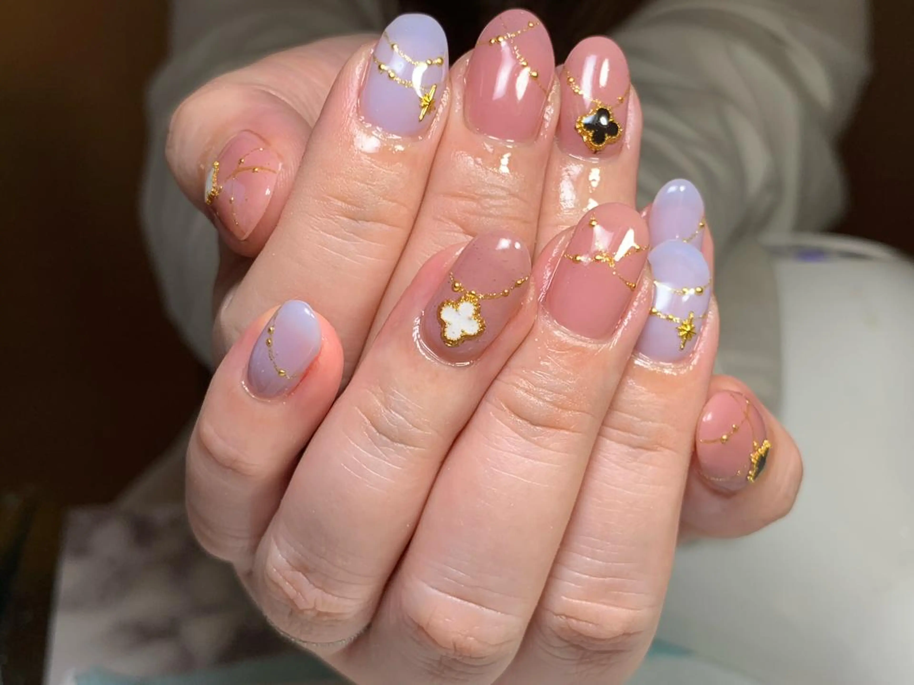 ネイル 持ち込み ハンドネイル 蓑原 佳央里のネイルデザイン