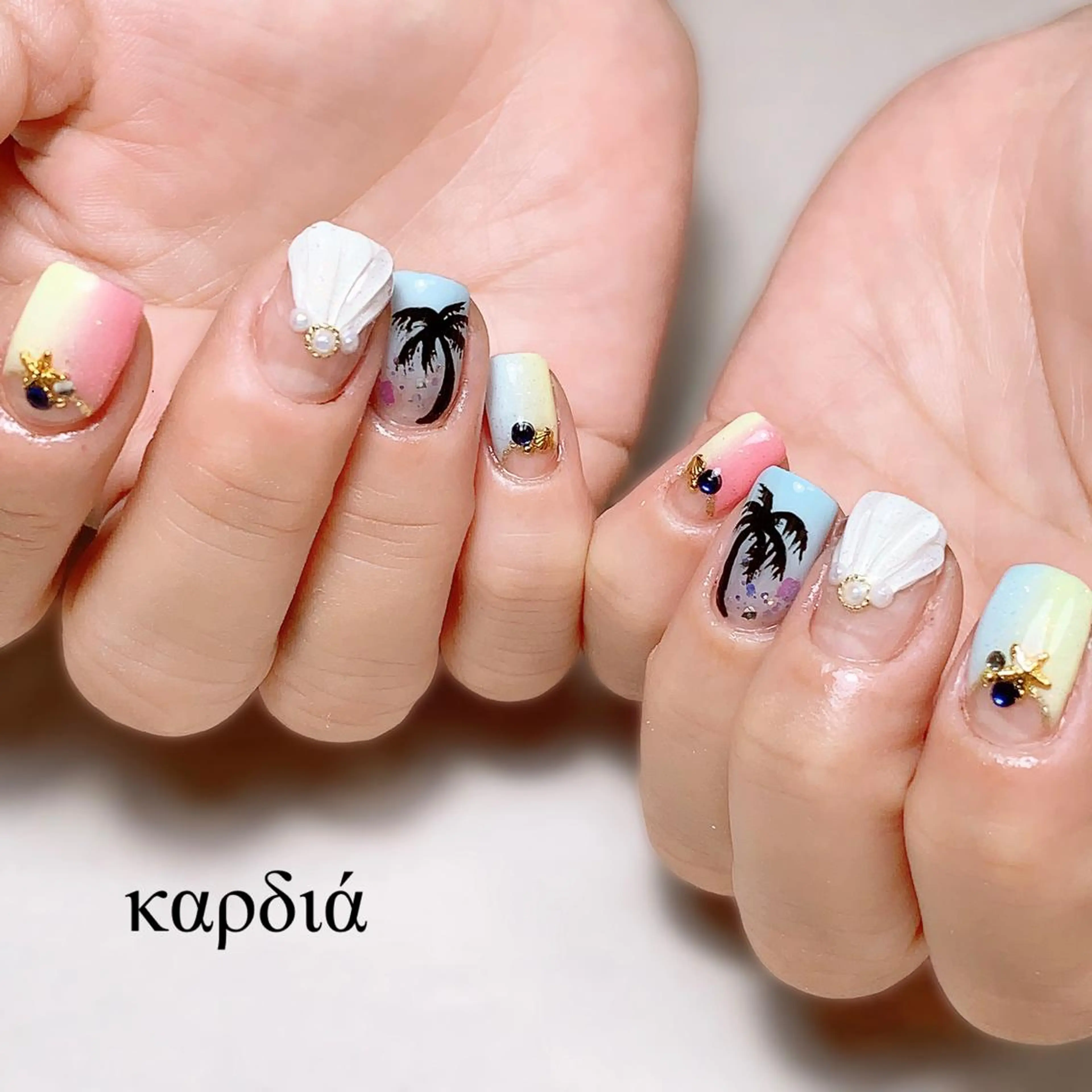 ネイル ハンドネイル καρδιά -ｶﾙﾃﾞｨｱ-のネイルデザイン