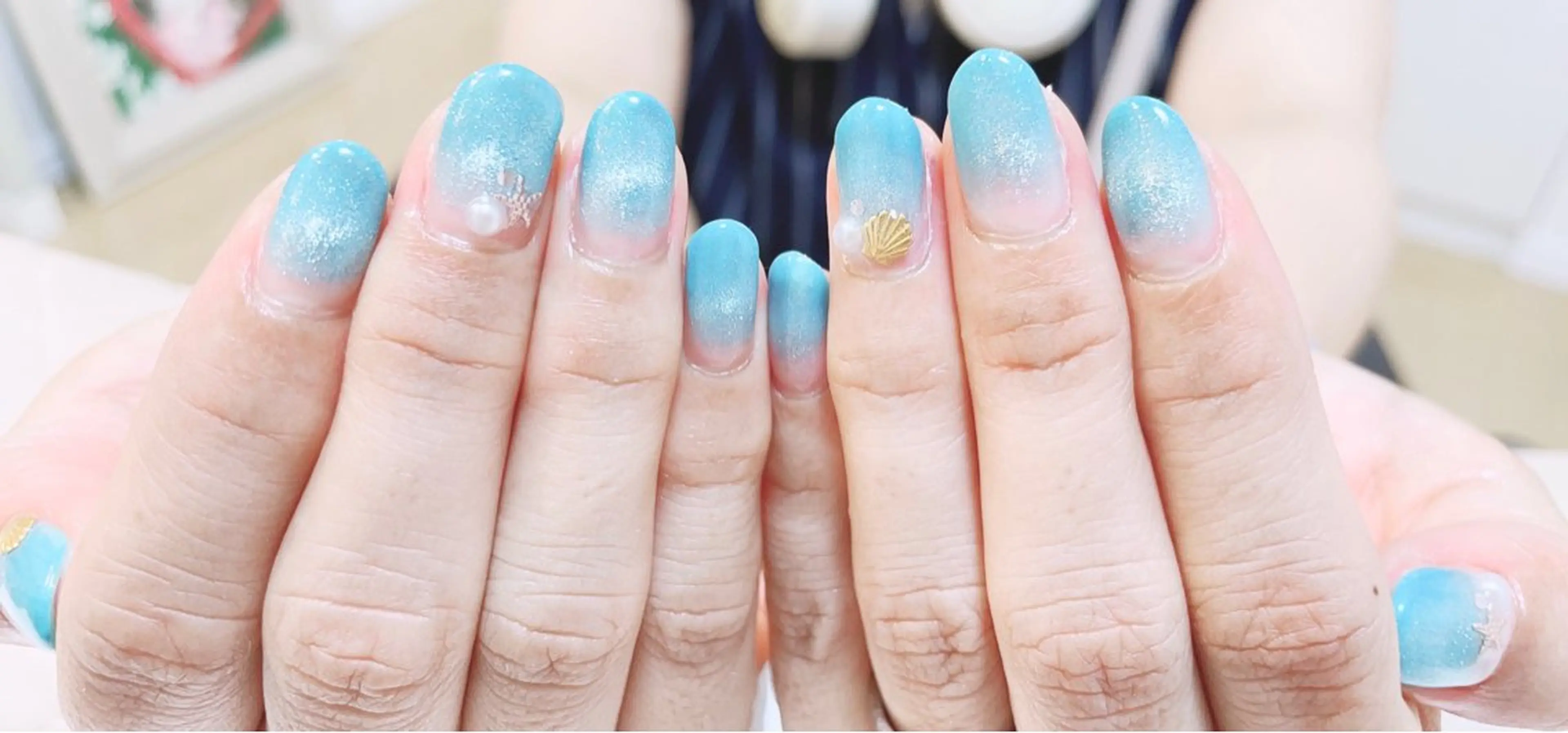 ネイル manis .のネイルデザイン