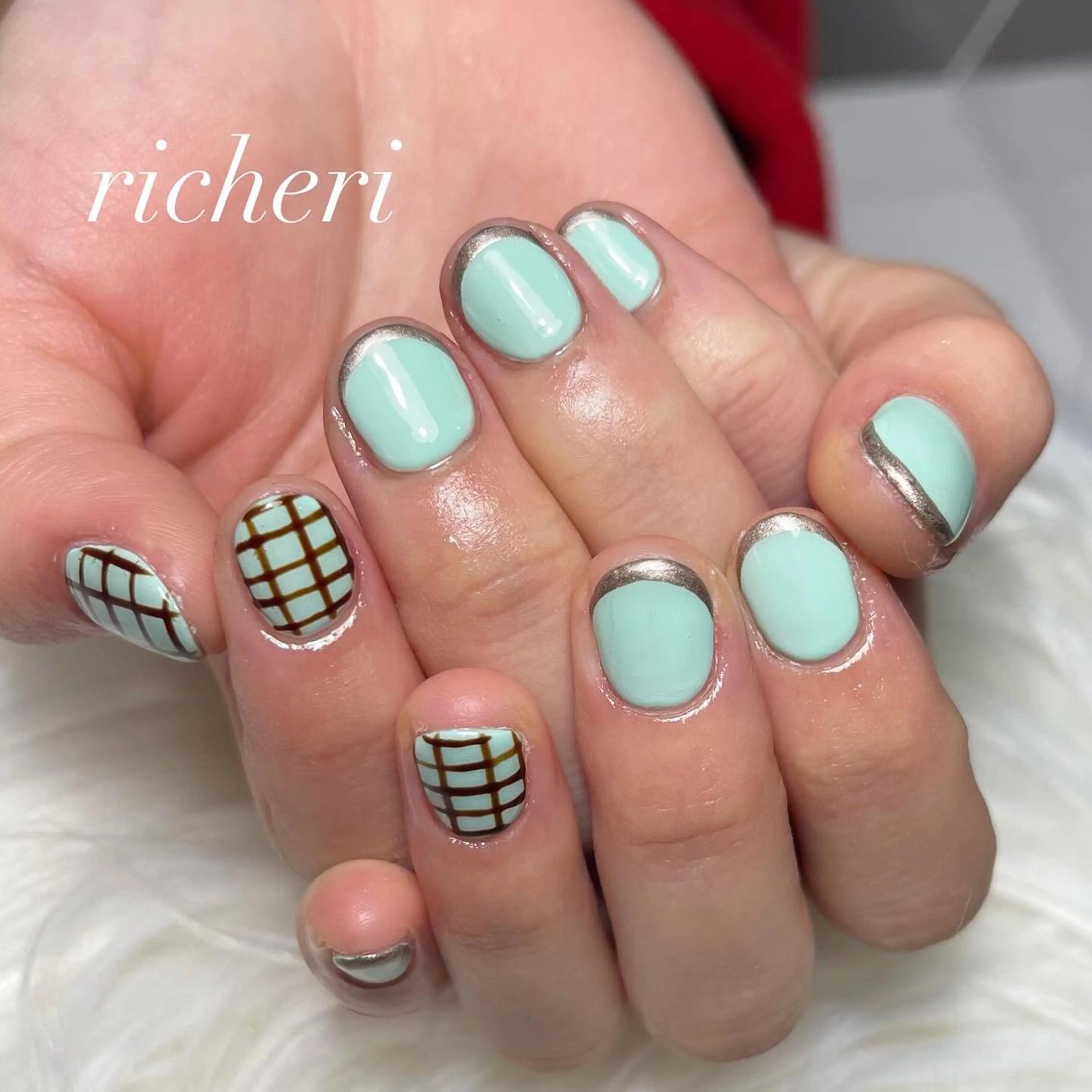 ミディアム ネイル 韓国風ヘア アートネイル フレンチネイル ジェルネイル ガラスフレンチ richeri beautyのエステ・リラクイメージ