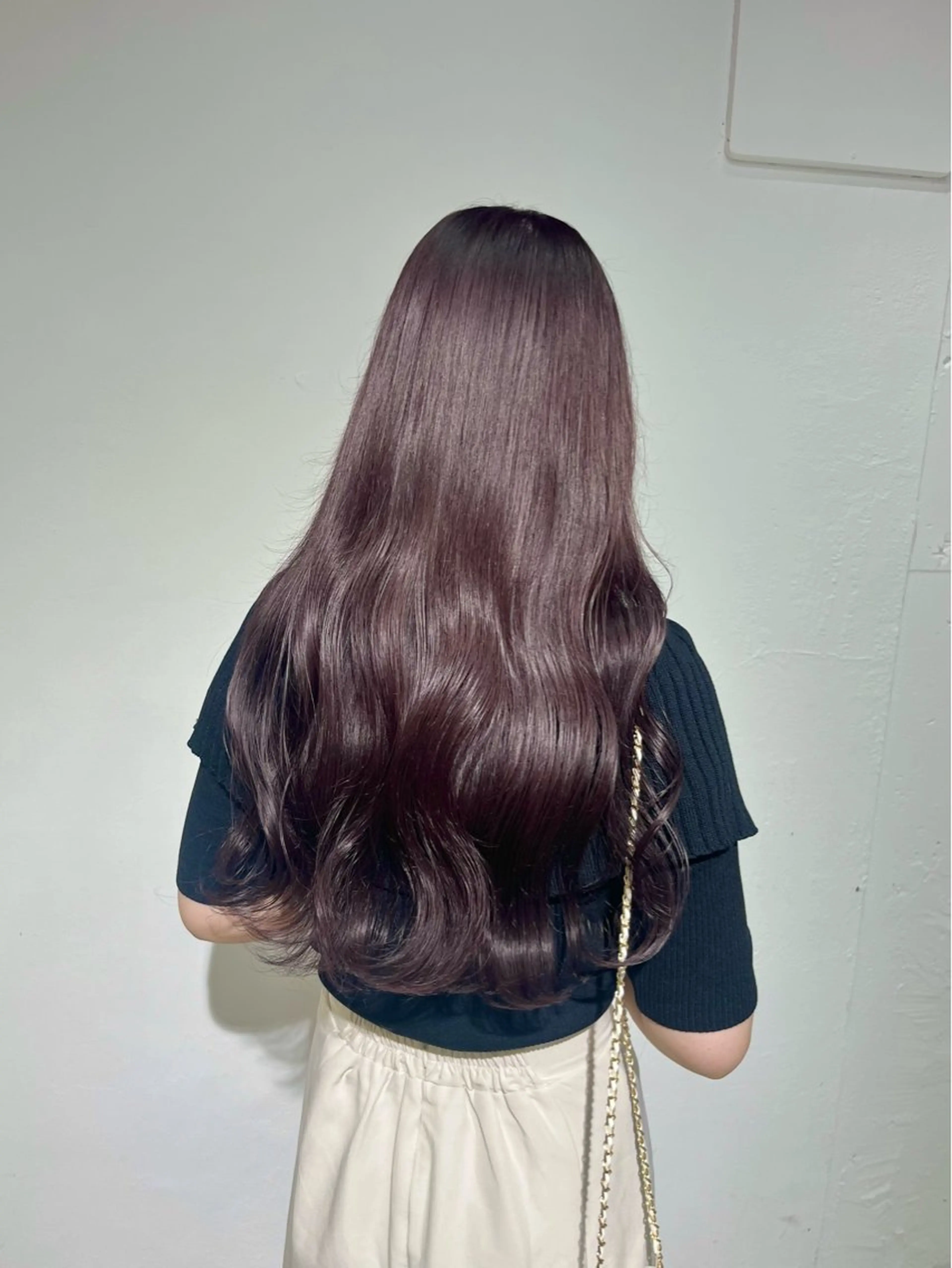 ロング カラー ブラウンカラー ラベンダーカラー allum所属・allum SAKURAのヘアスタイル