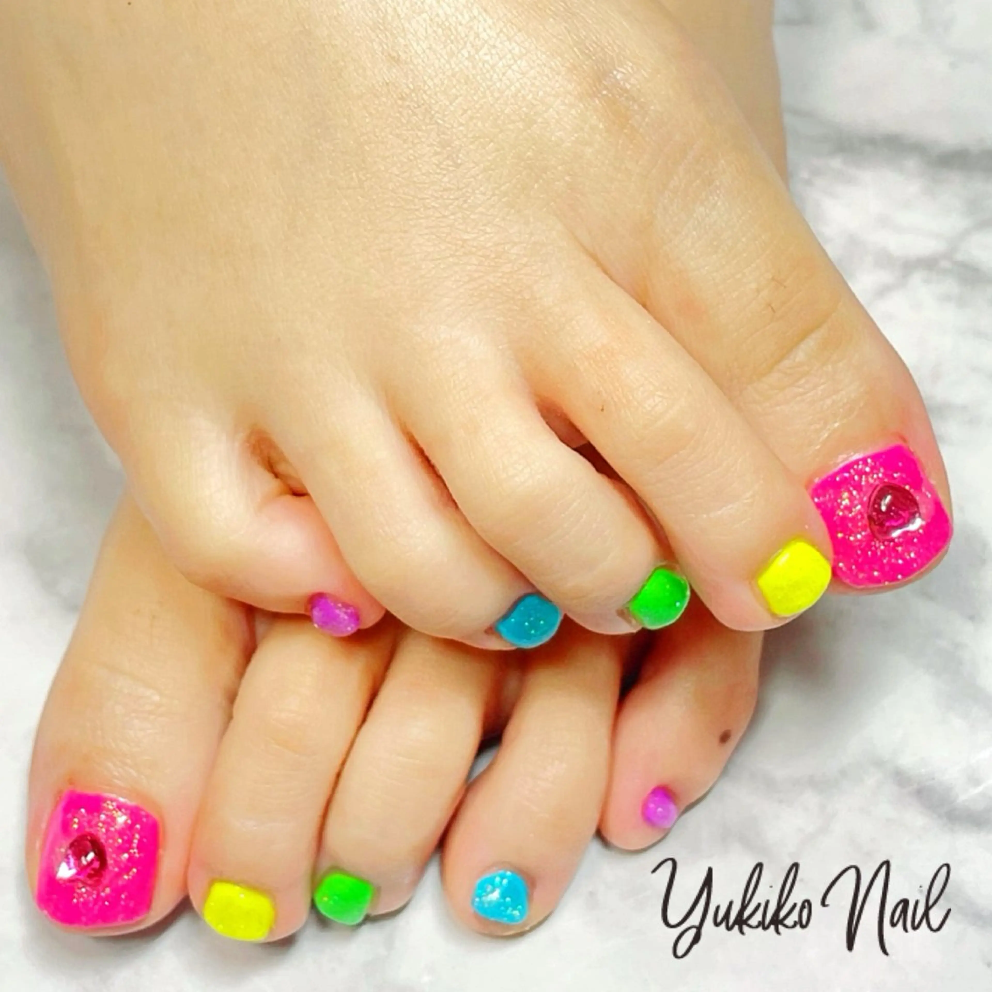 ネイル クリアネイル ハート キラキラネイル ラメ(グリッター) おそろいネイル フットネイル ユキコ ネイルのネイルデザイン