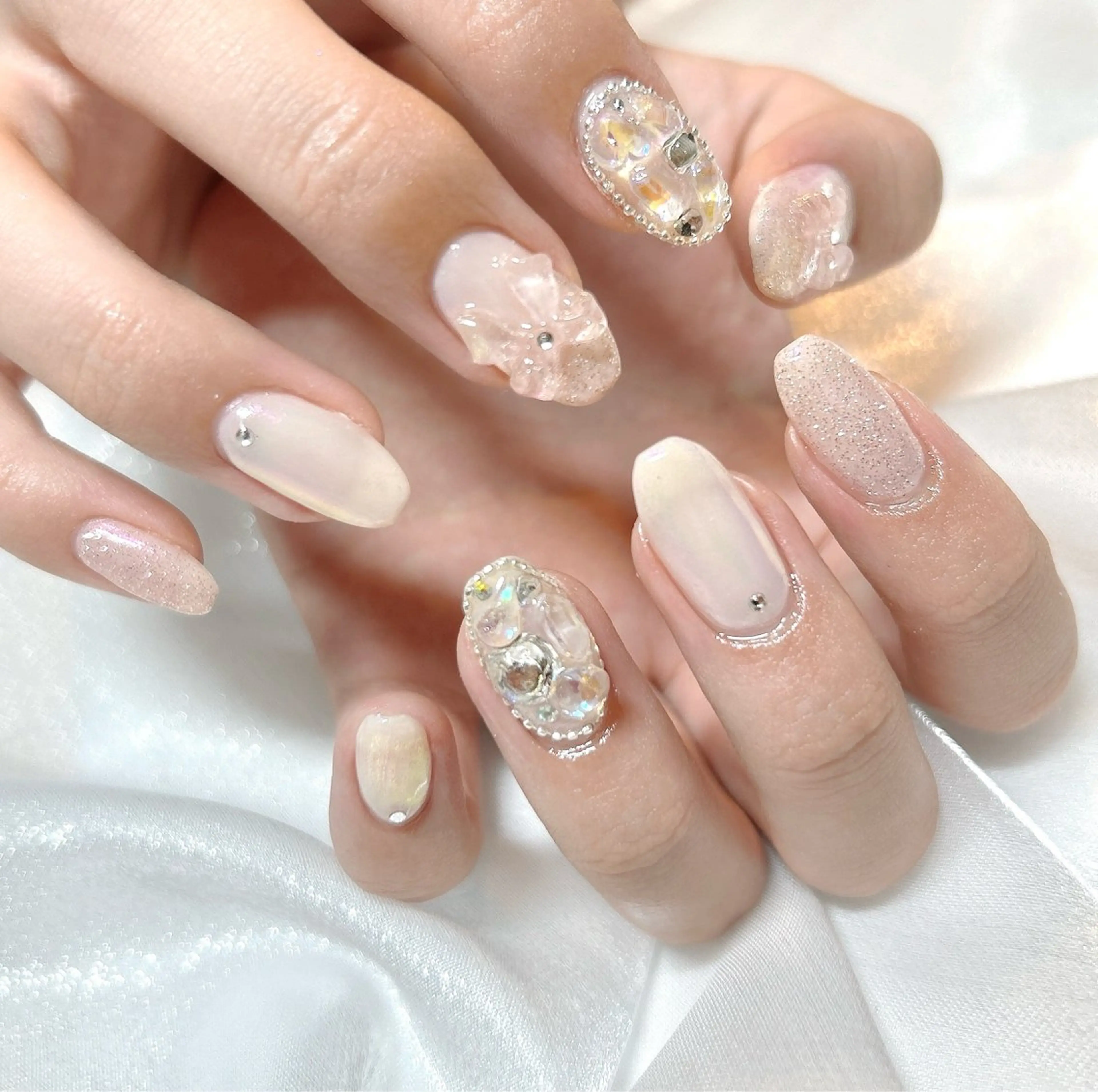 ネイル オーロラネイル キラキラネイル ロングネイル 持ち込み 夏ネイル ハンドネイル takamin._.nail所属・オーダーメイド専門 takamiのネイルデザイン