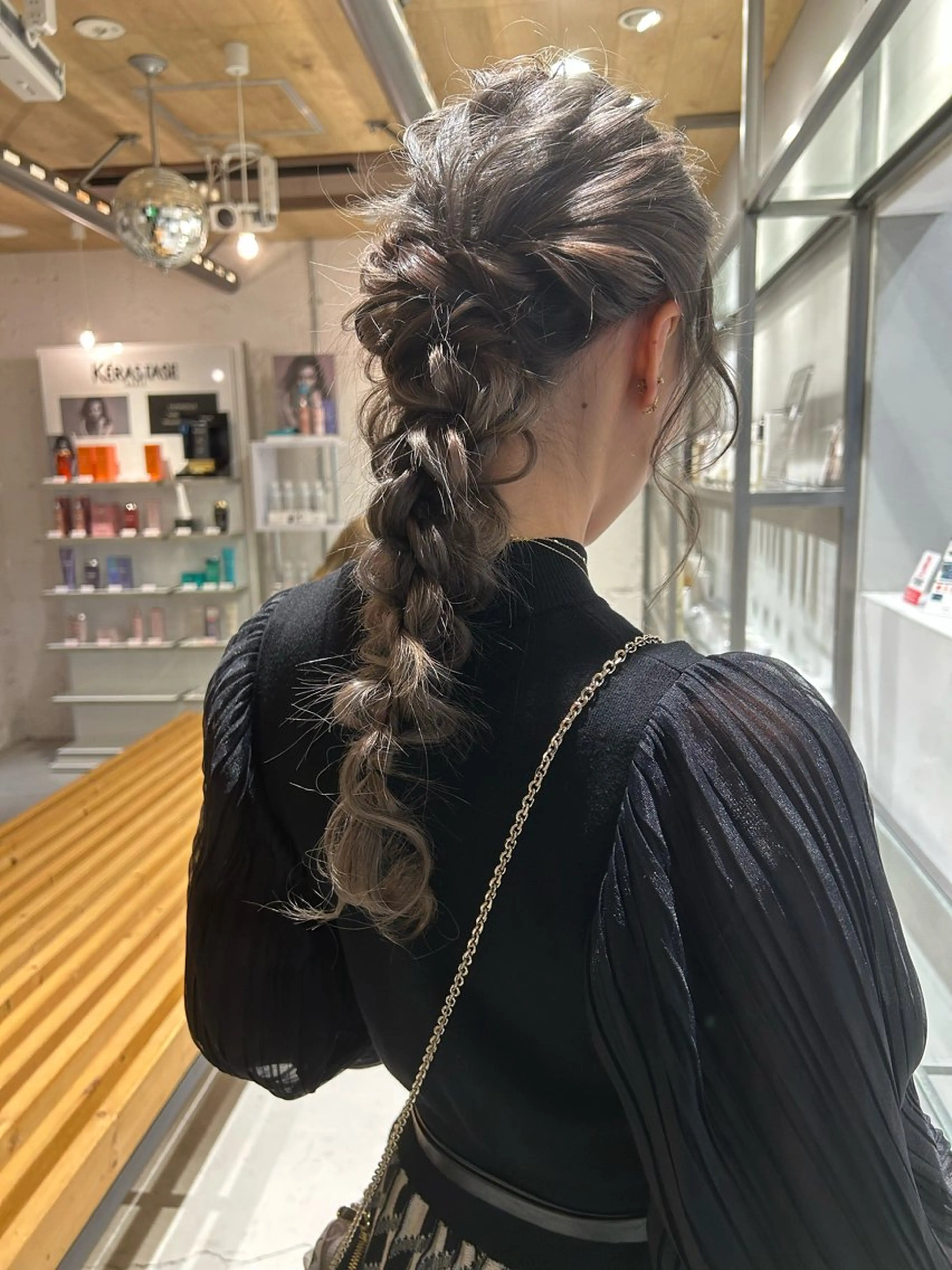 ヘアアレンジ ✨ブリーチ特化✨ 💚Acchon💚のヘアスタイル