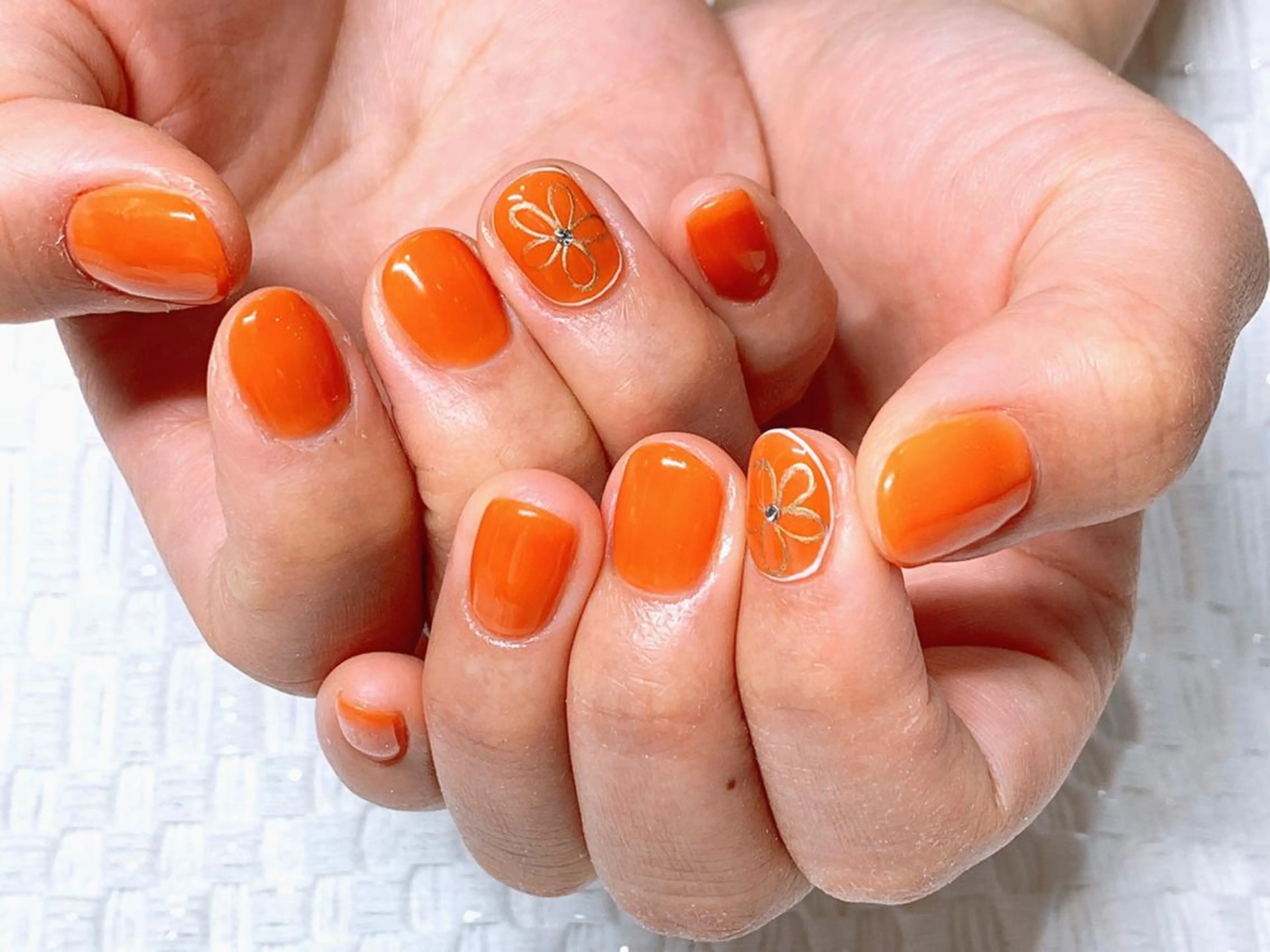 ネイル オレンジ THECOLORS所属・近貞 莉奈のネイルデザイン