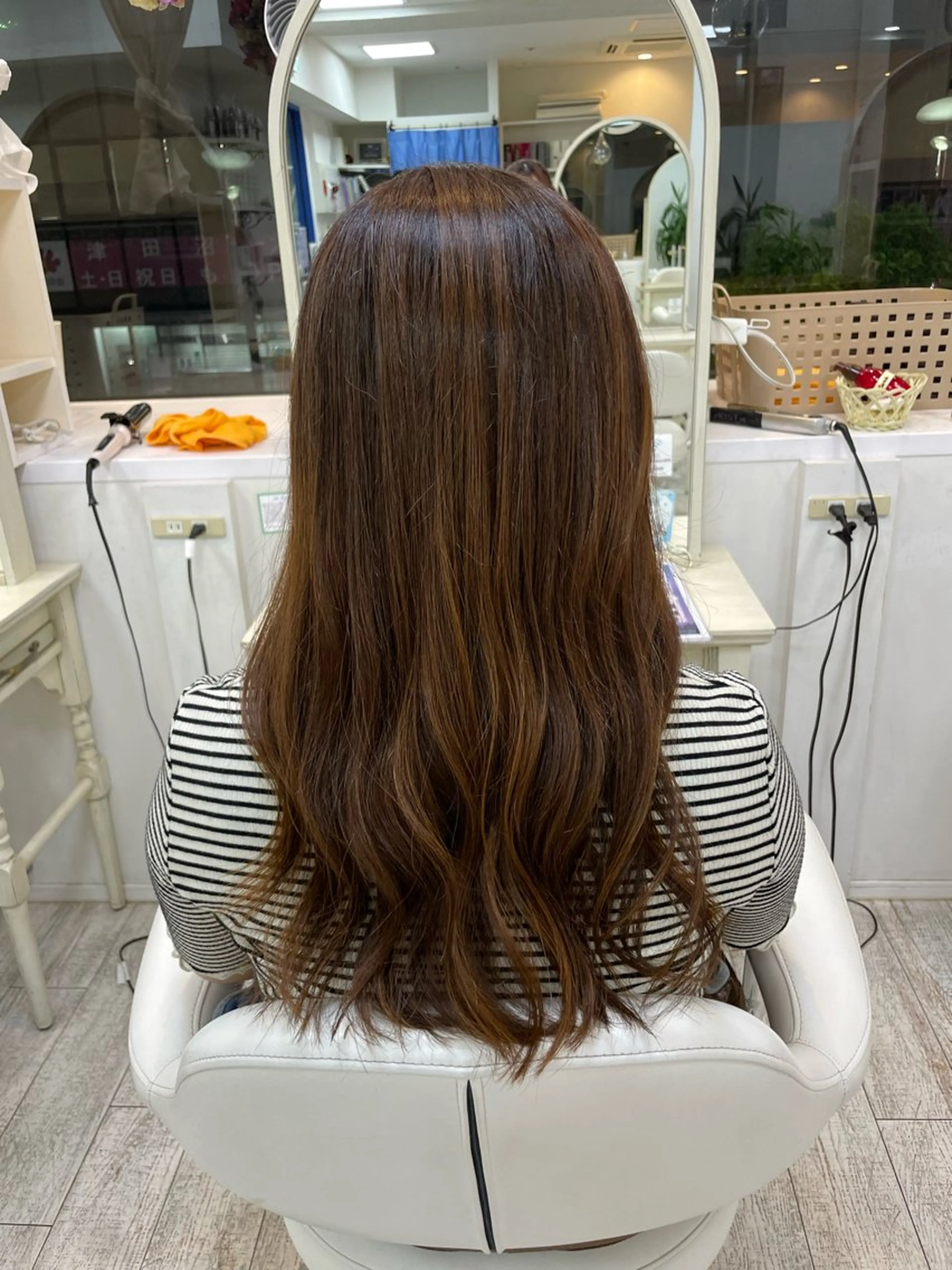 ロング ヘアカラー トリートメント 町田 あみのヘアスタイル