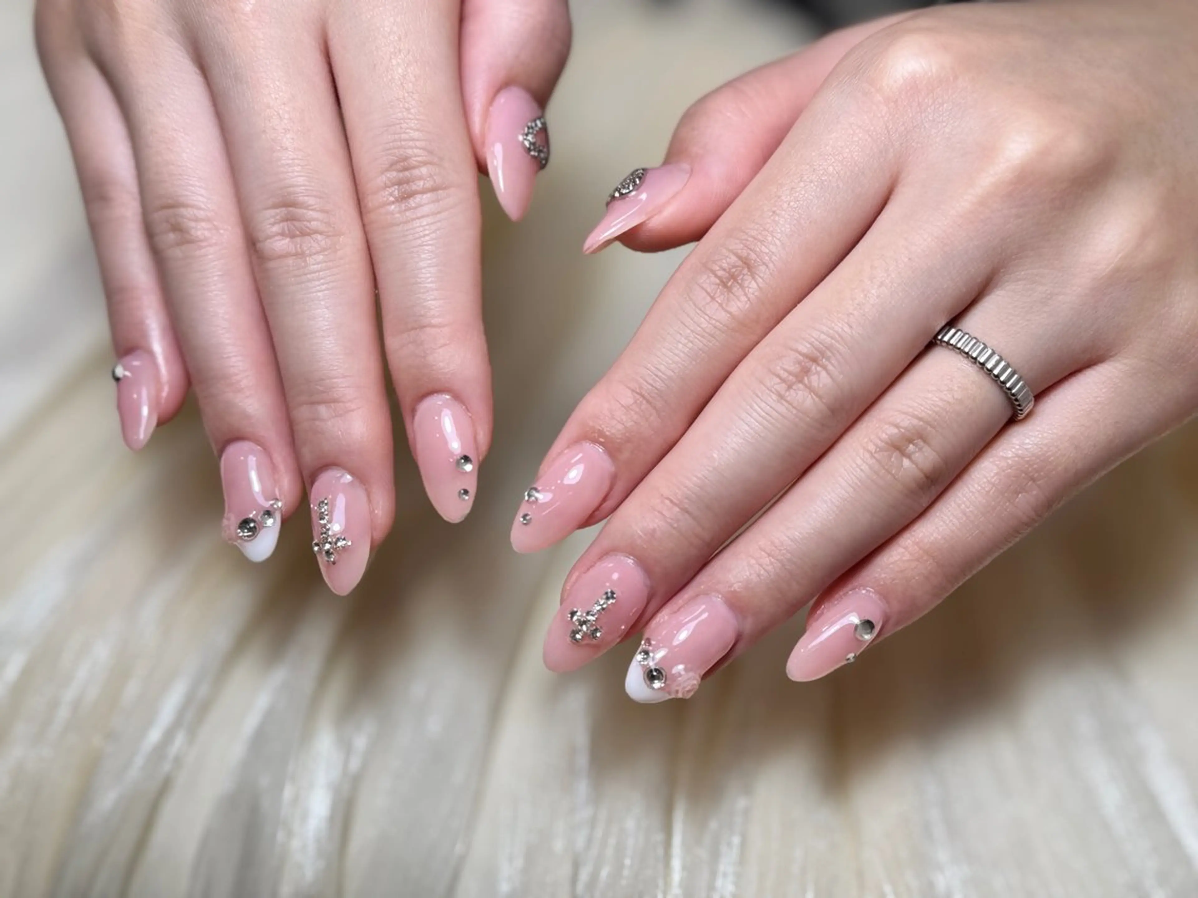 ネイル ハンドネイル ハンドケア DEMAIN- ERIのネイルデザイン