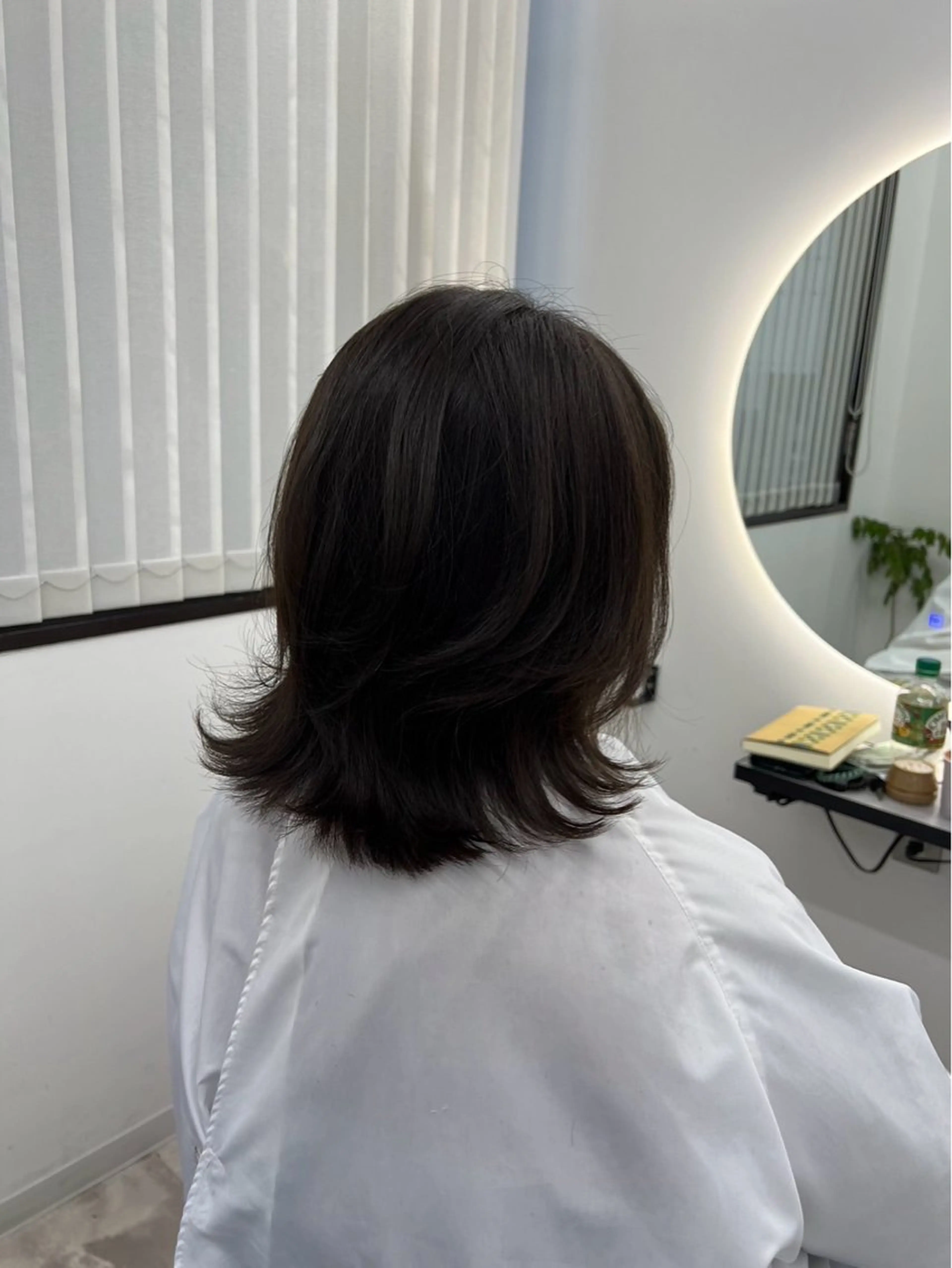 🌼17時30分以降限定🌼根元のお白髪染め💫🌻の写真