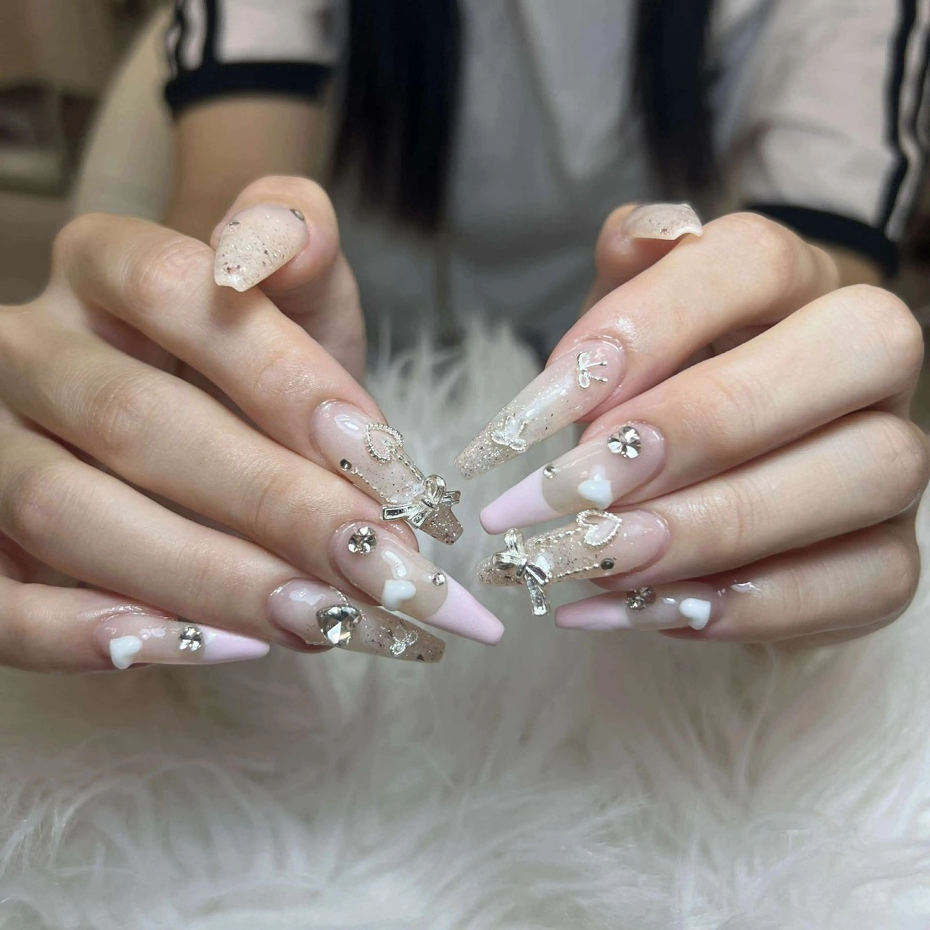 ネイル ハンドネイル ハンドケア Anh Nail 歌舞伎町のネイルデザイン