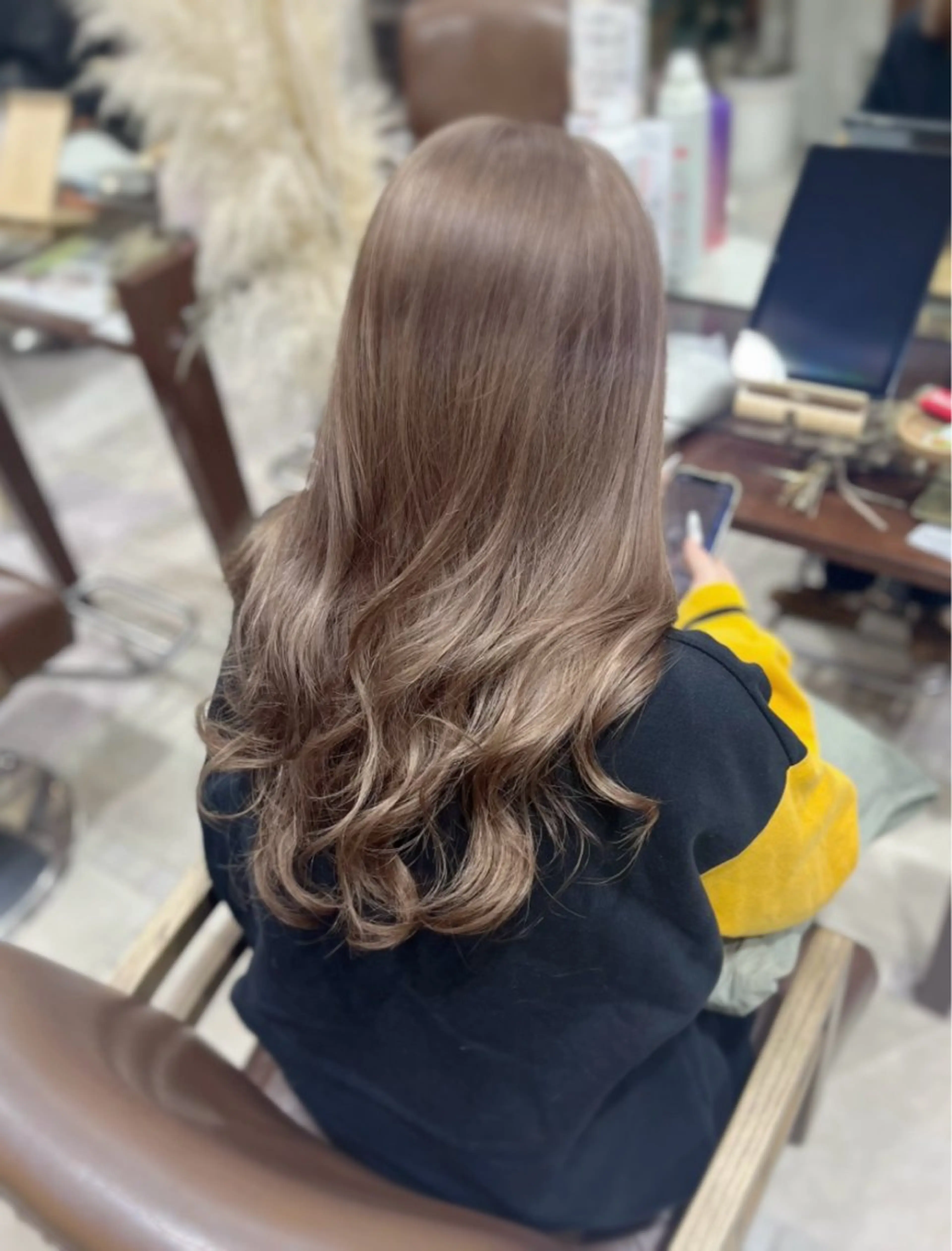 ロング ヘアカラー 透明感カラー／ 艶感カラー／RAMUのヘアスタイル