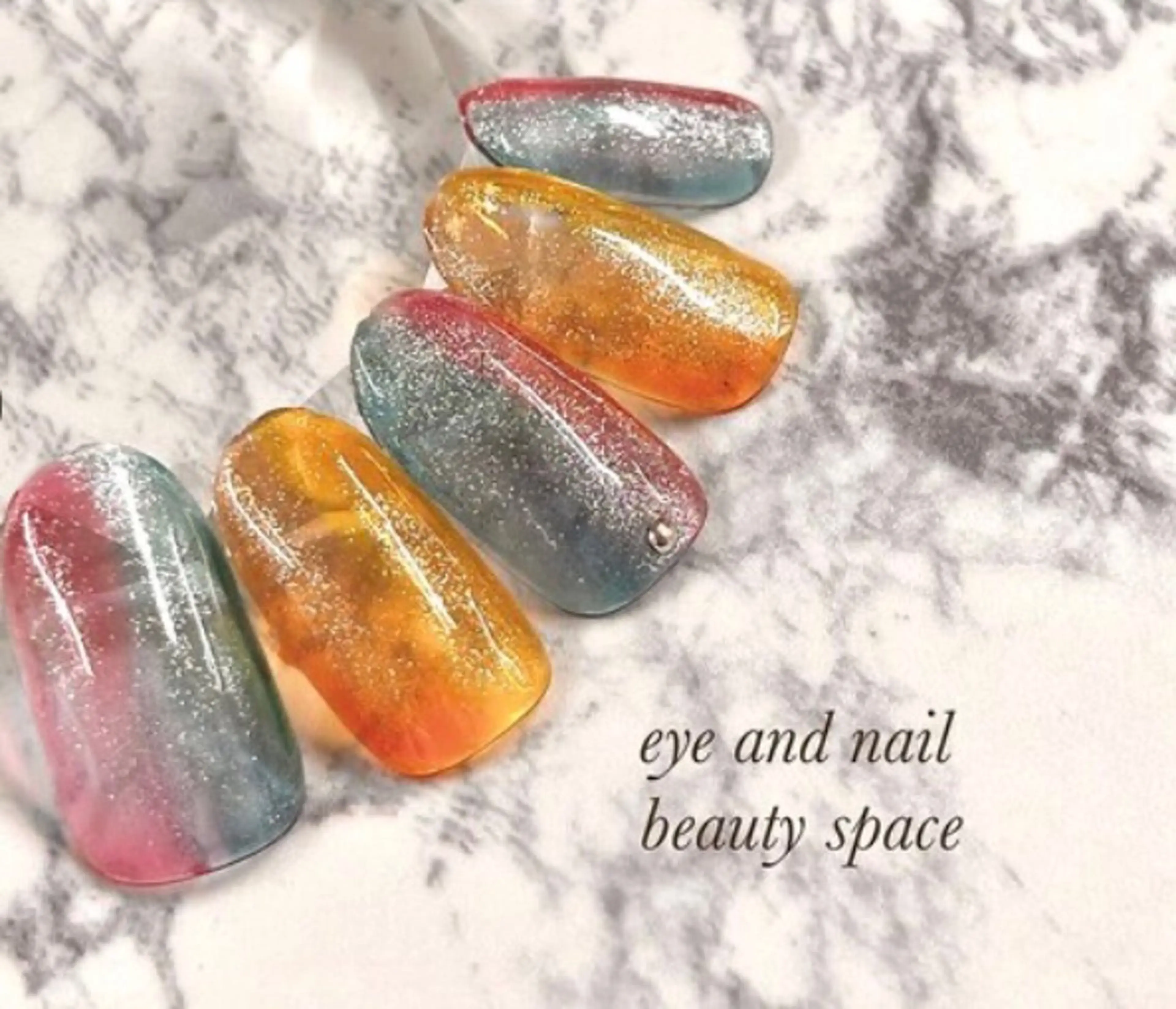 ネイル マグネットネイル ハンドネイル 杉山 ネイリストのネイルデザイン