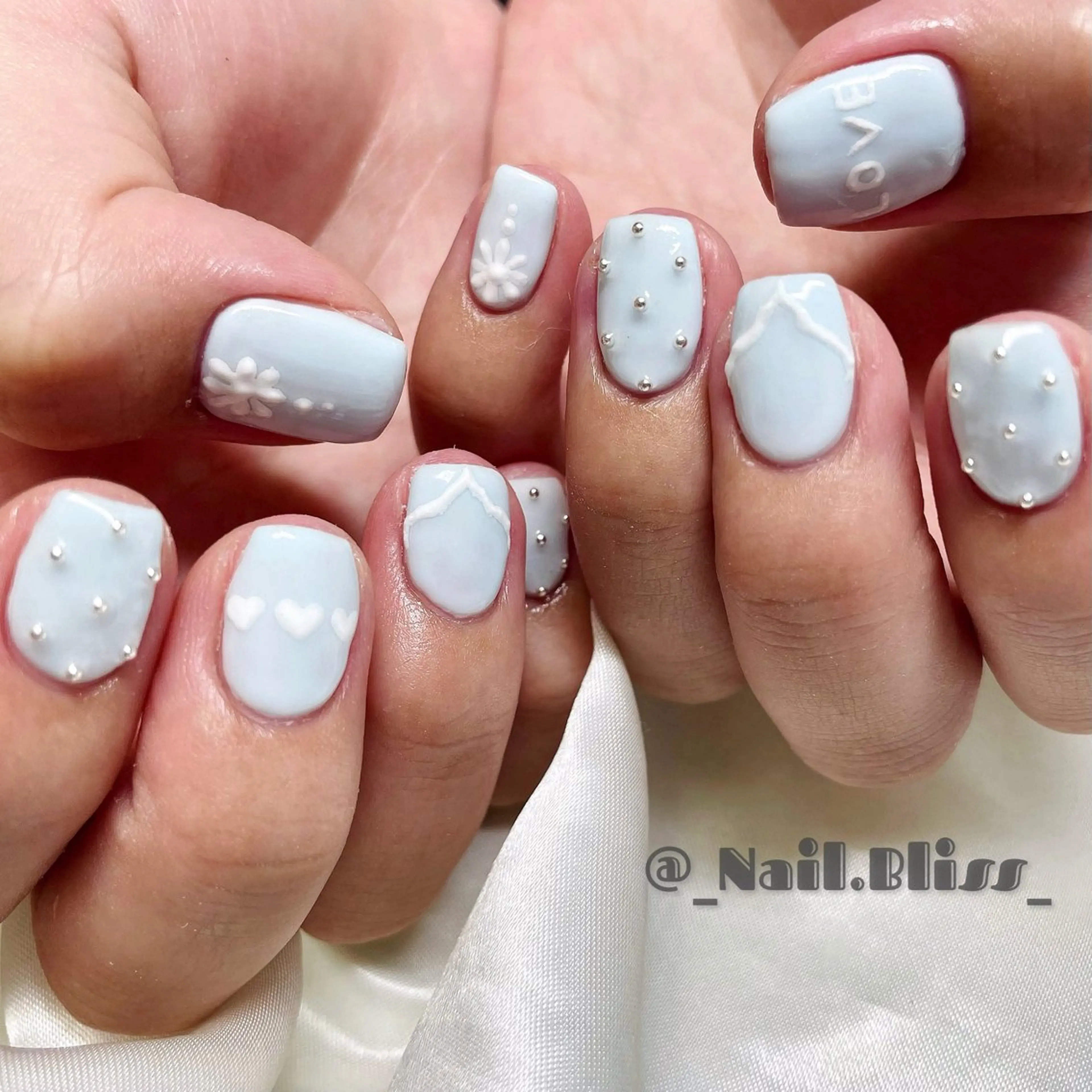 ネイル アートネイル クリアネイル 持ち込み ぷっくりネイル ハンドネイル NAIL BLISSのネイルデザイン