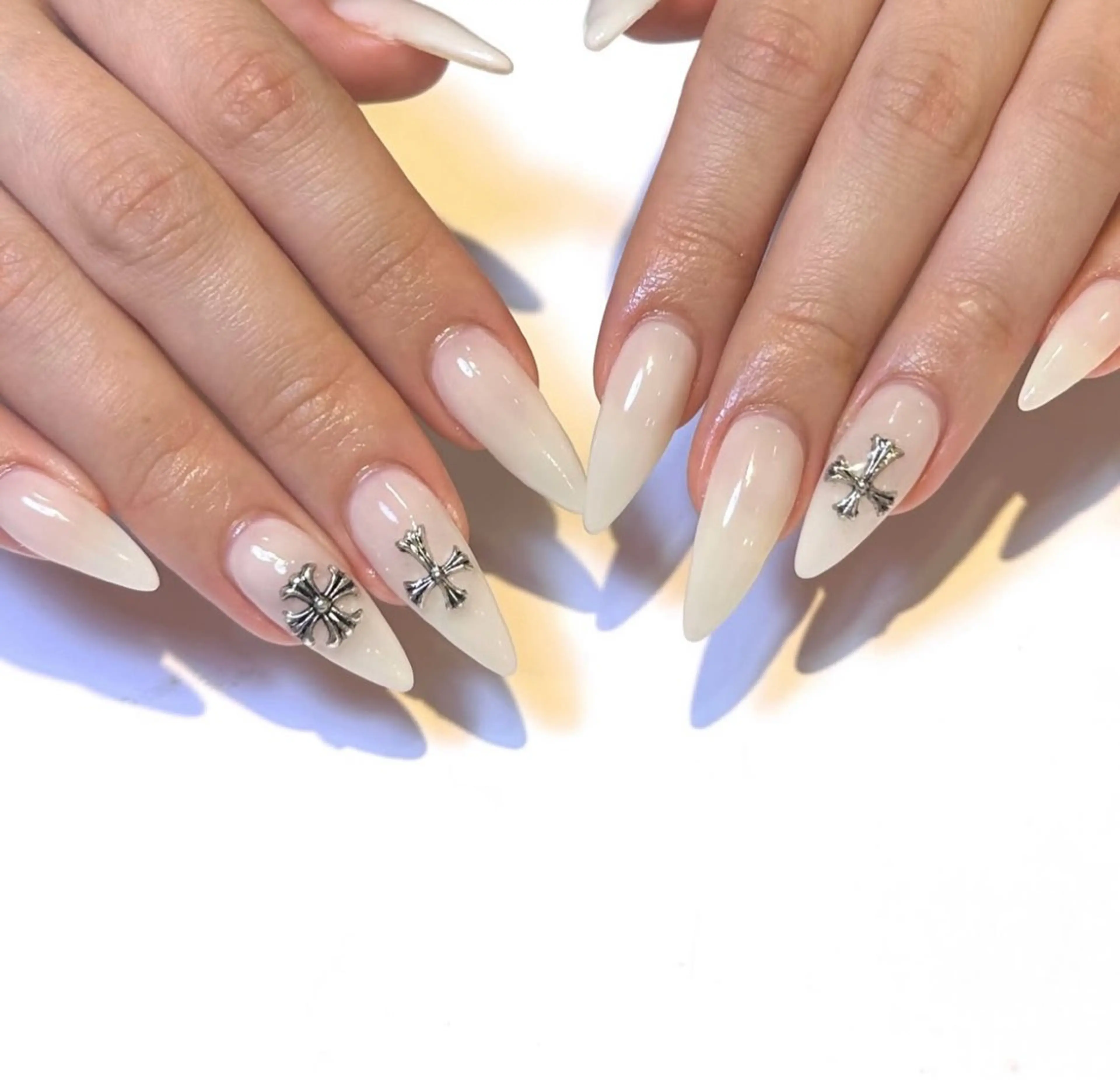 ネイル ハンドネイル BERA NAILSのネイルデザイン