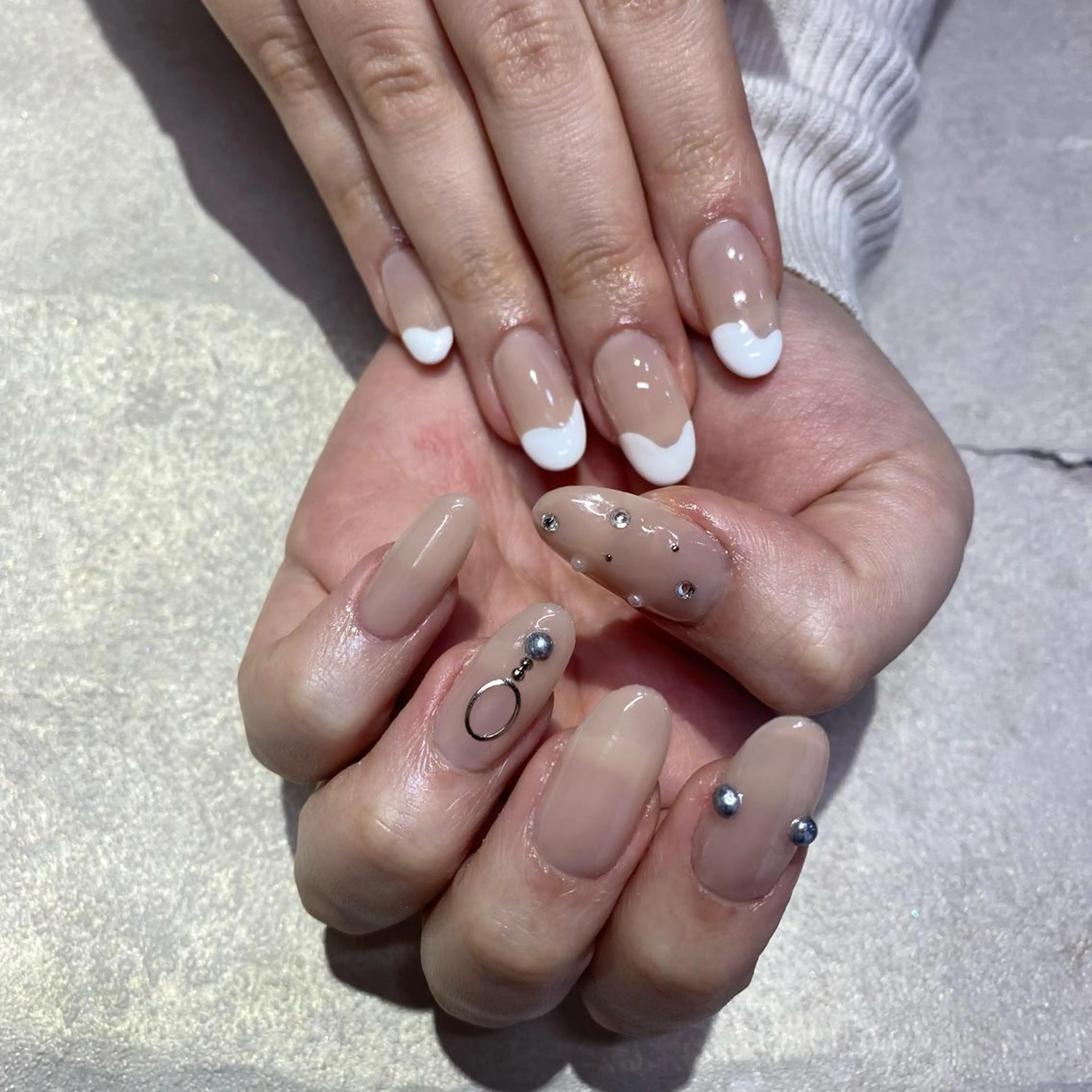 ネイル ハンドネイル Amber21.所属・Nagahama Akariのネイルデザイン