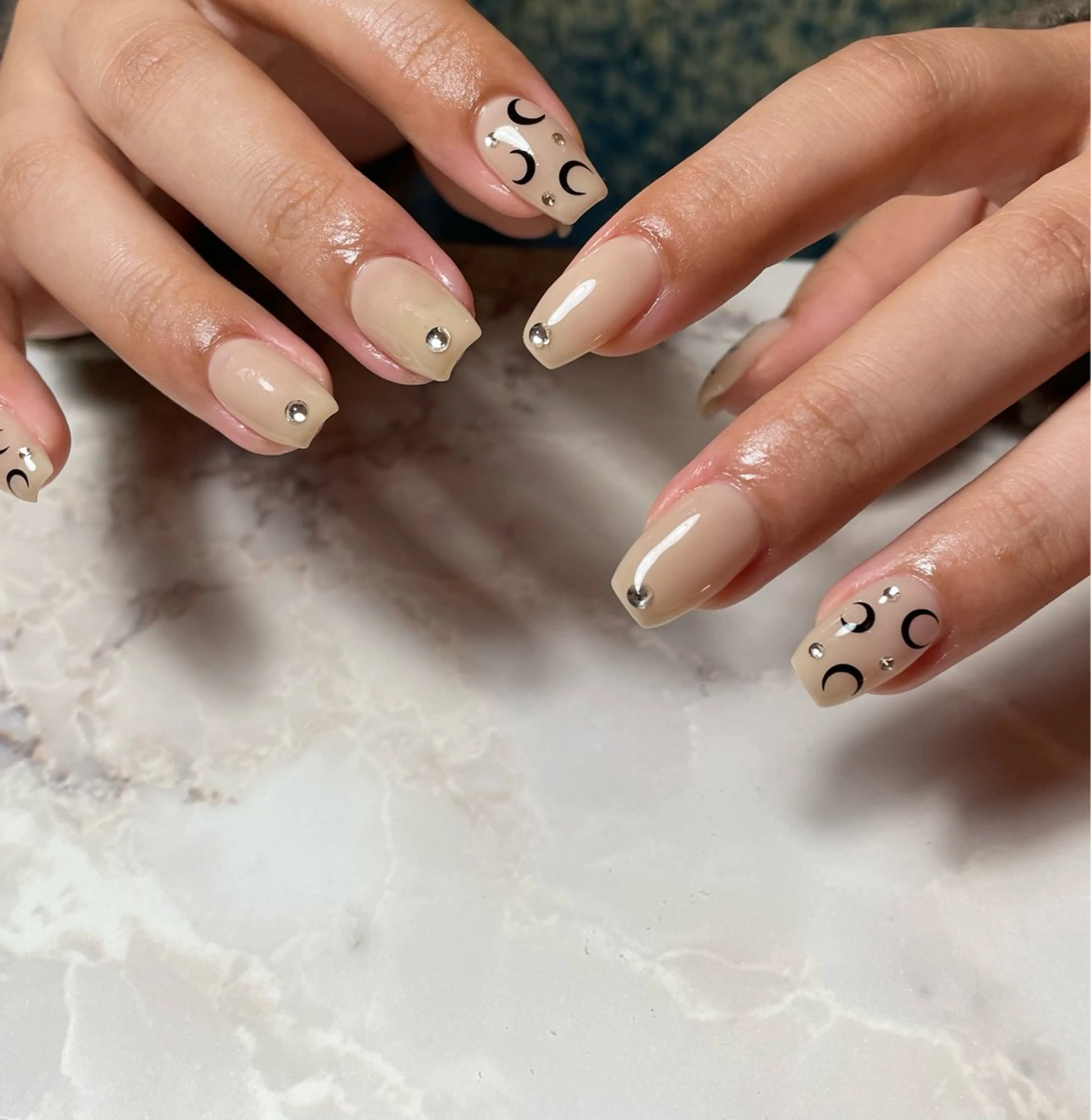 ネイル Ami 🦥のネイルデザイン