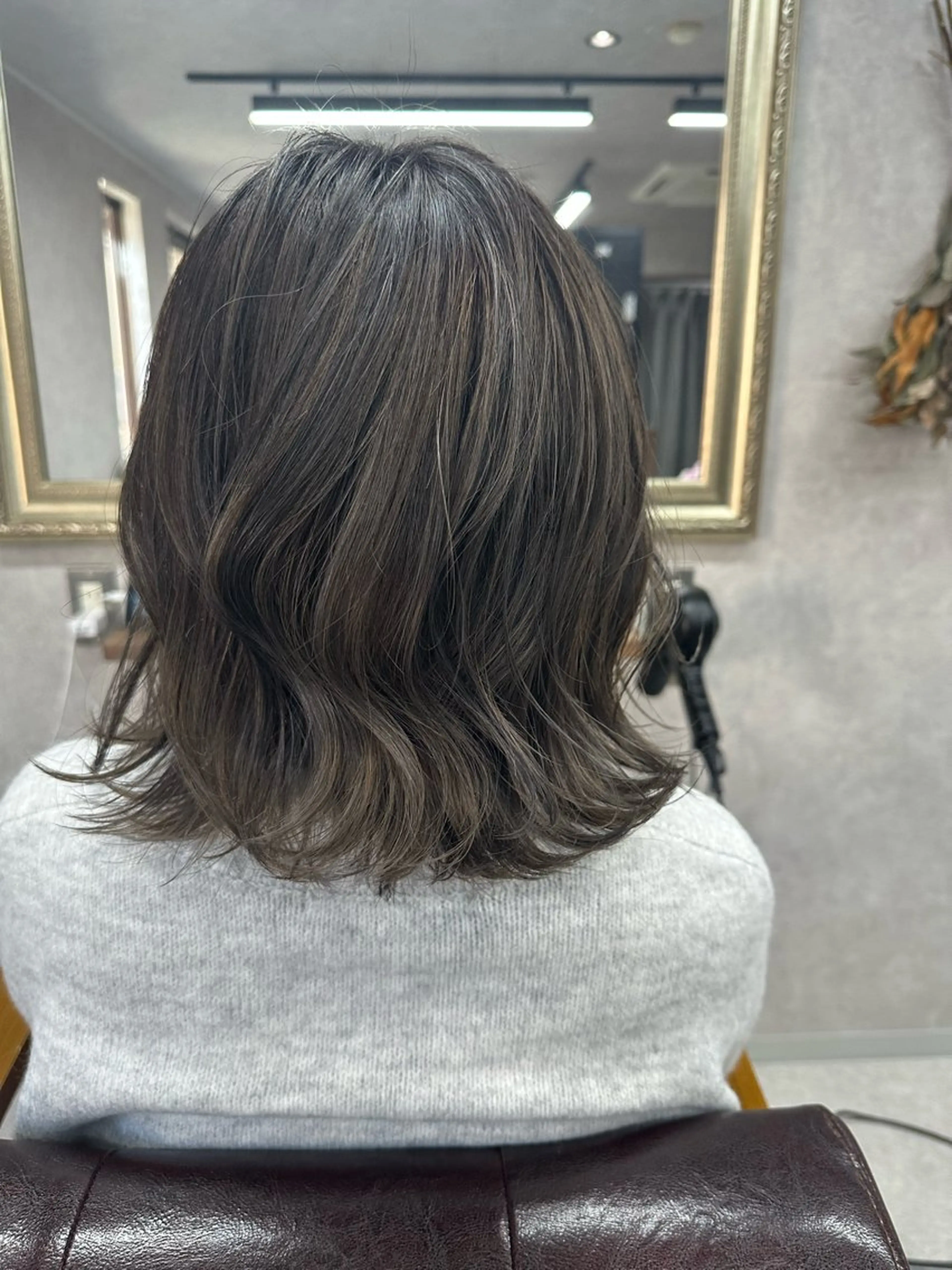 ミディアム カラー カット ヘアカラー トリートメント Lien 深井店のヘアスタイル