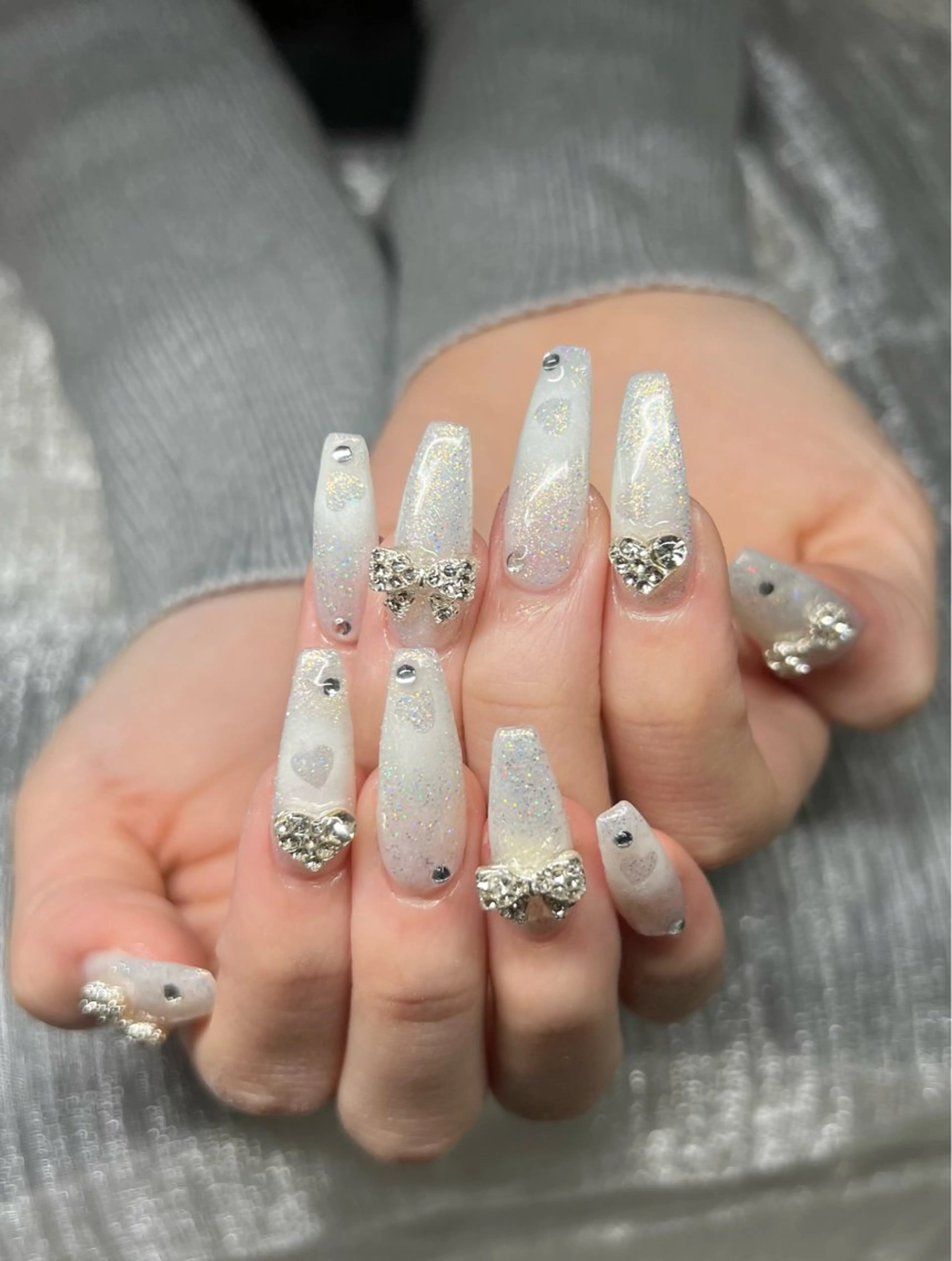 ネイル 長さ出し グラデーション 卒業式 キラキラネイル マグネットネイル Lee Nails チップ長さだし専門店のネイルデザイン