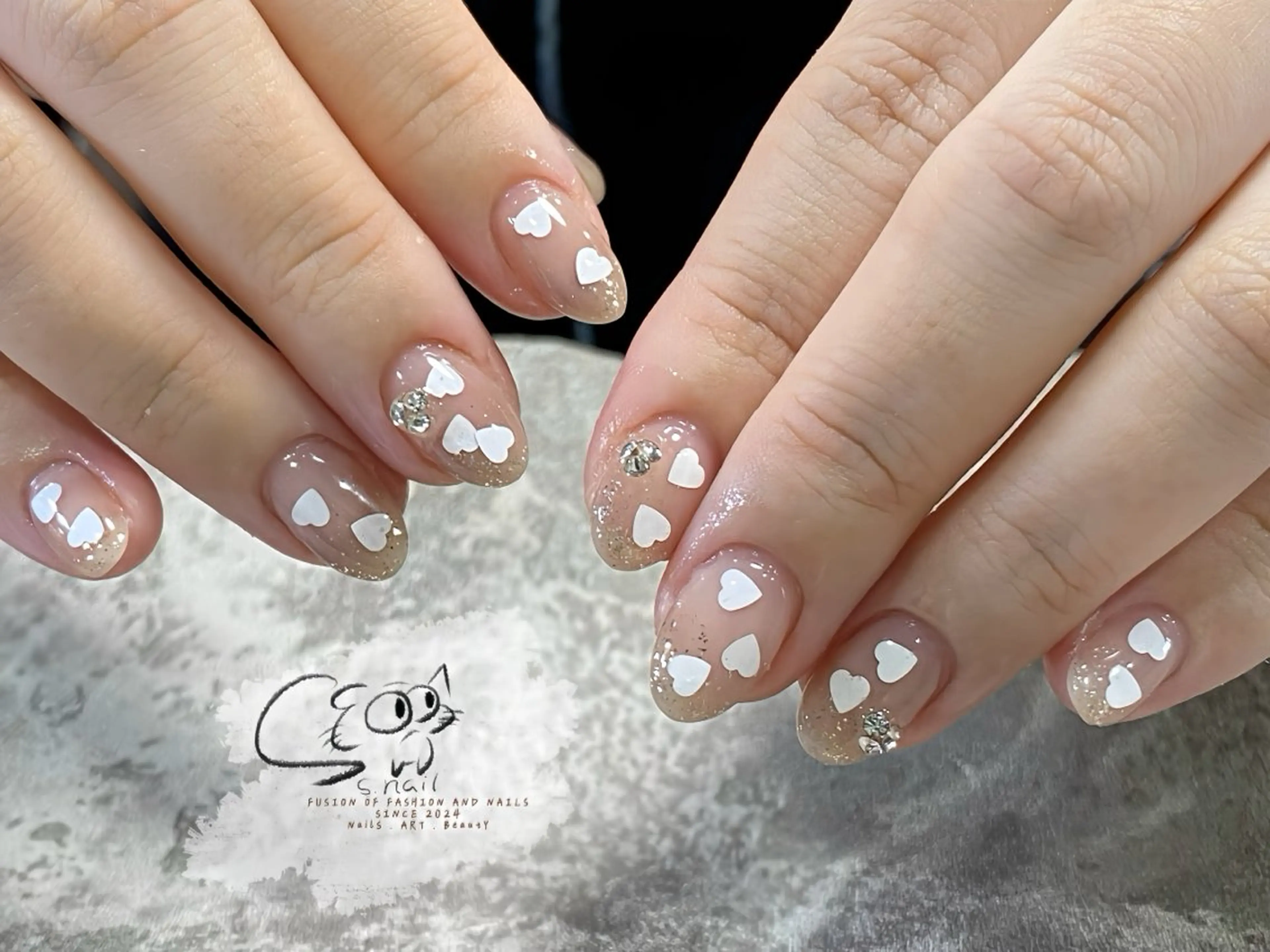 ネイル チークネイル フレンチネイル グラデーション マグネットネイル ワンカラーネイル ハンドネイル S.nail所属・S.nail _のネイルデザイン