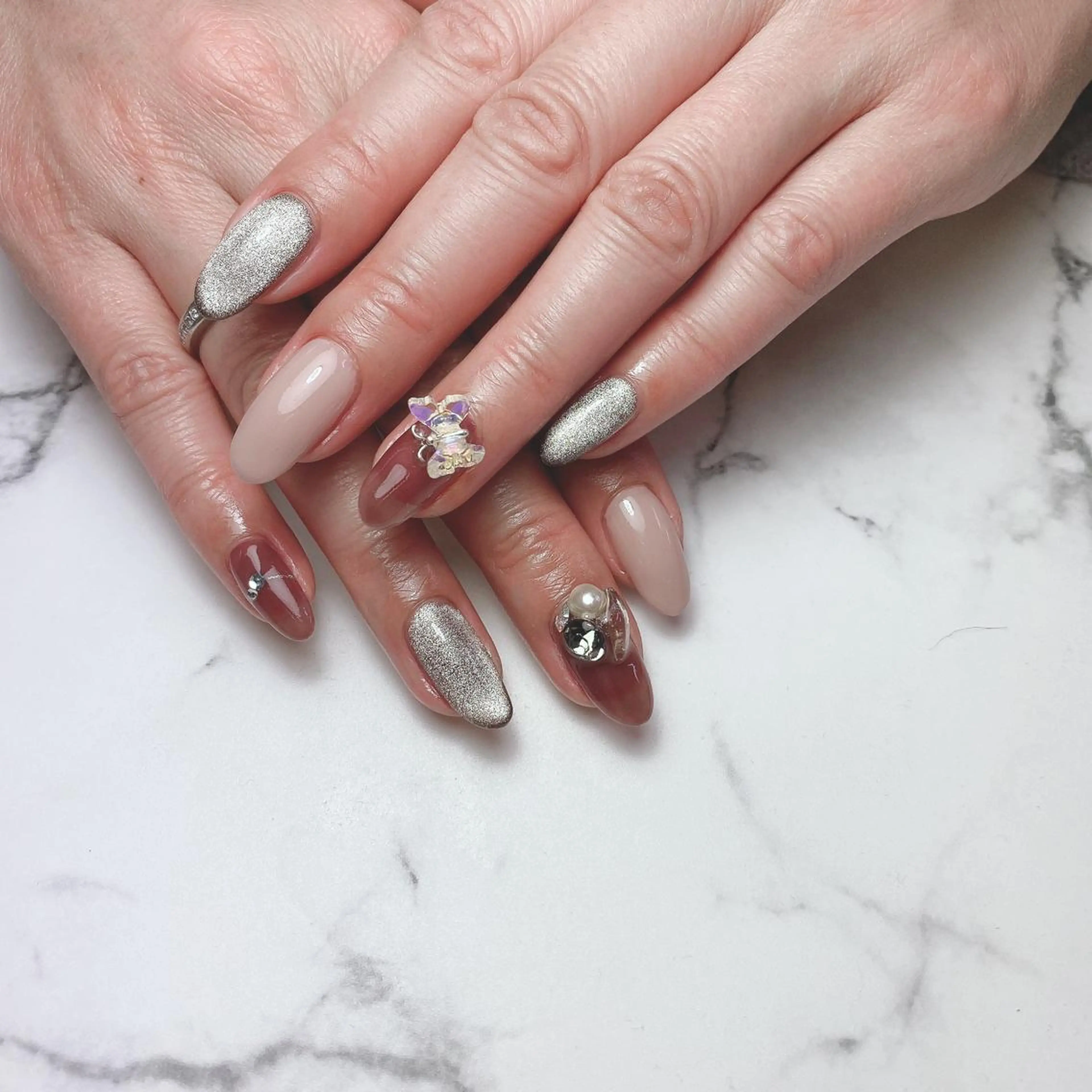 ネイル 石原 夕華のネイルデザイン