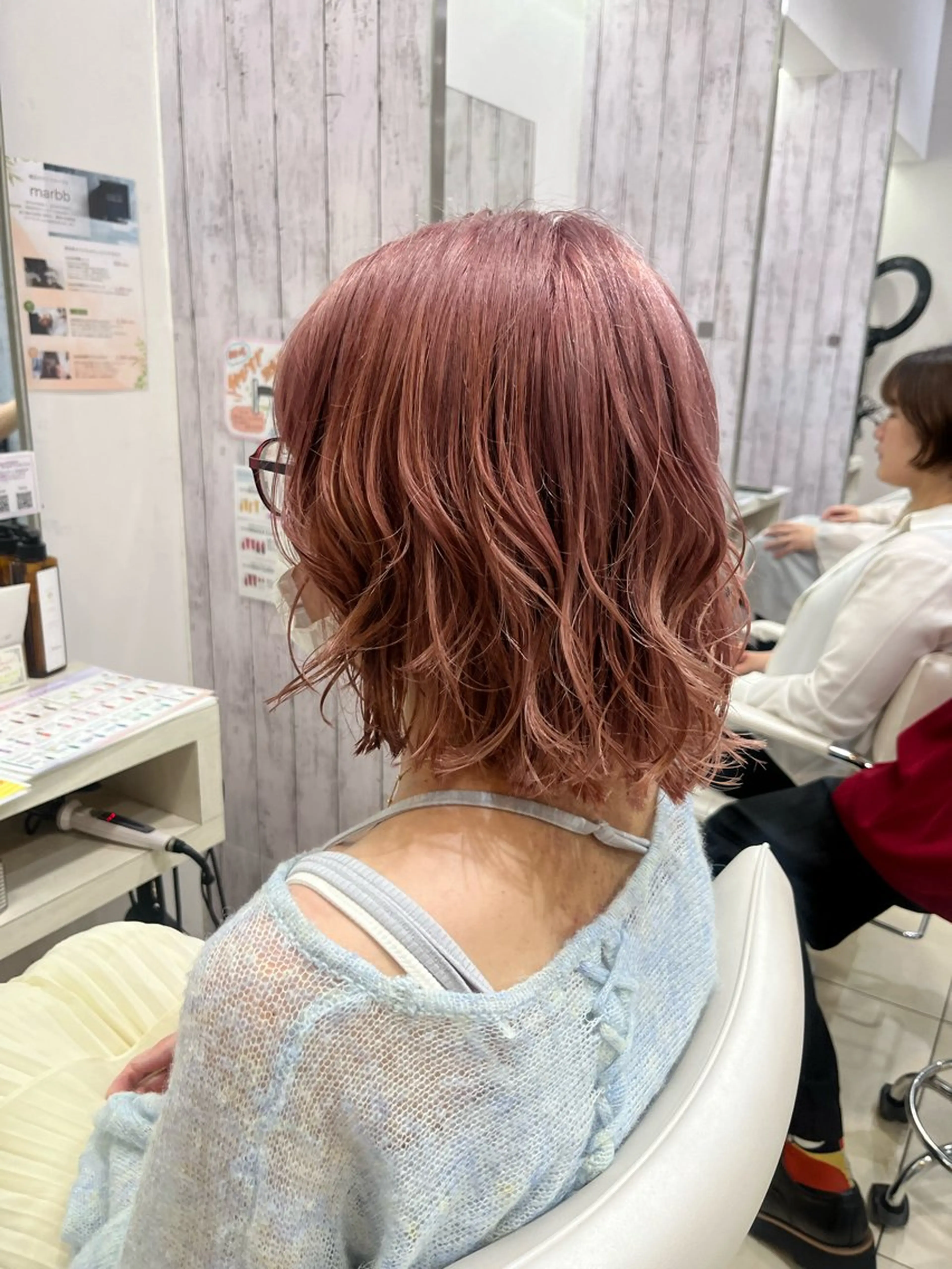 ミディアム カラー ブリーチ ピンクカラー カット ヘアカラー 🤎ベージュカラー/ 髪質改善/山岸🤎のヘアスタイル