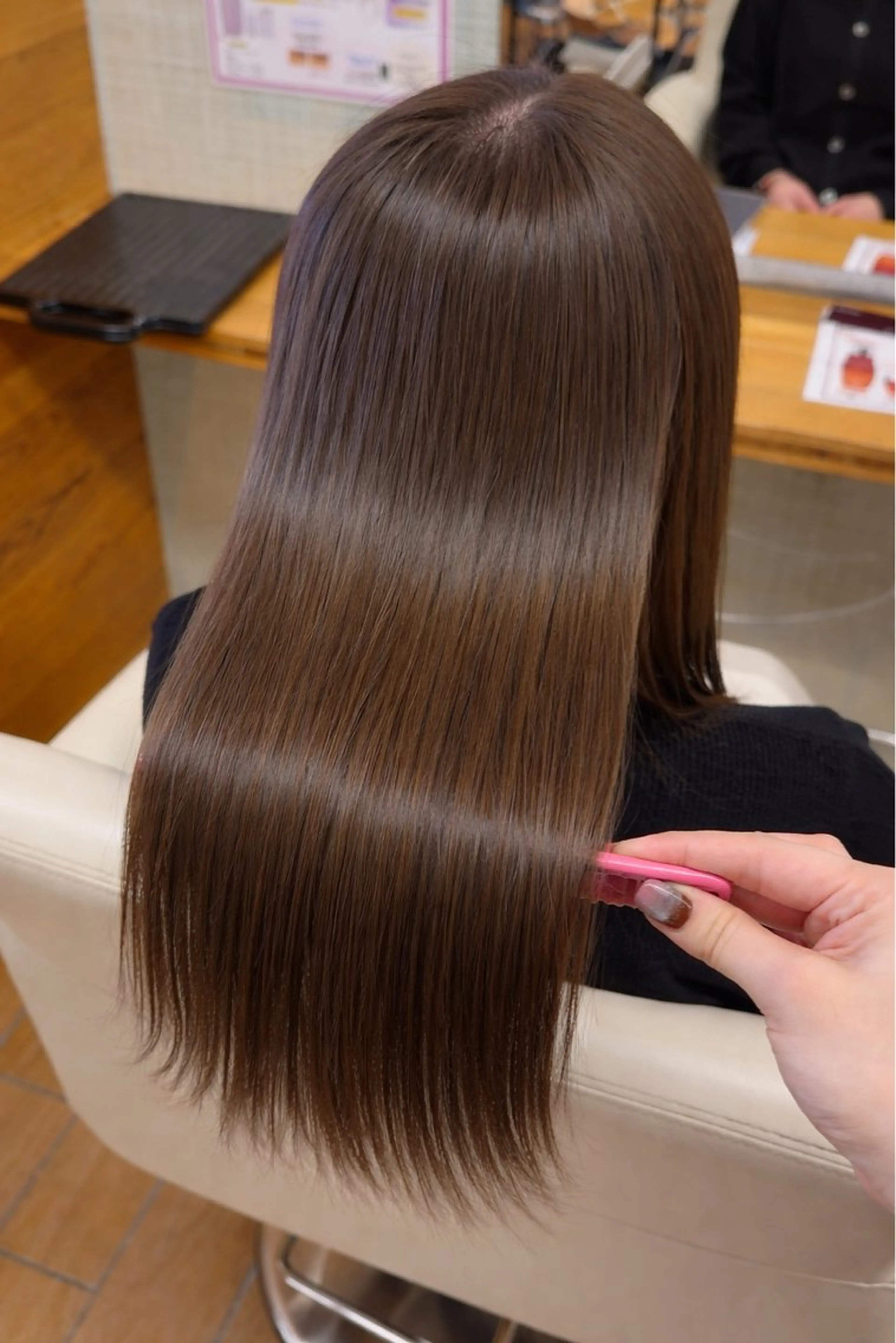 ロング チョコレートブラウン カット ヘアカラー 🎀渡部 凜花/髪質 改善/艶髪🎀のヘアスタイル