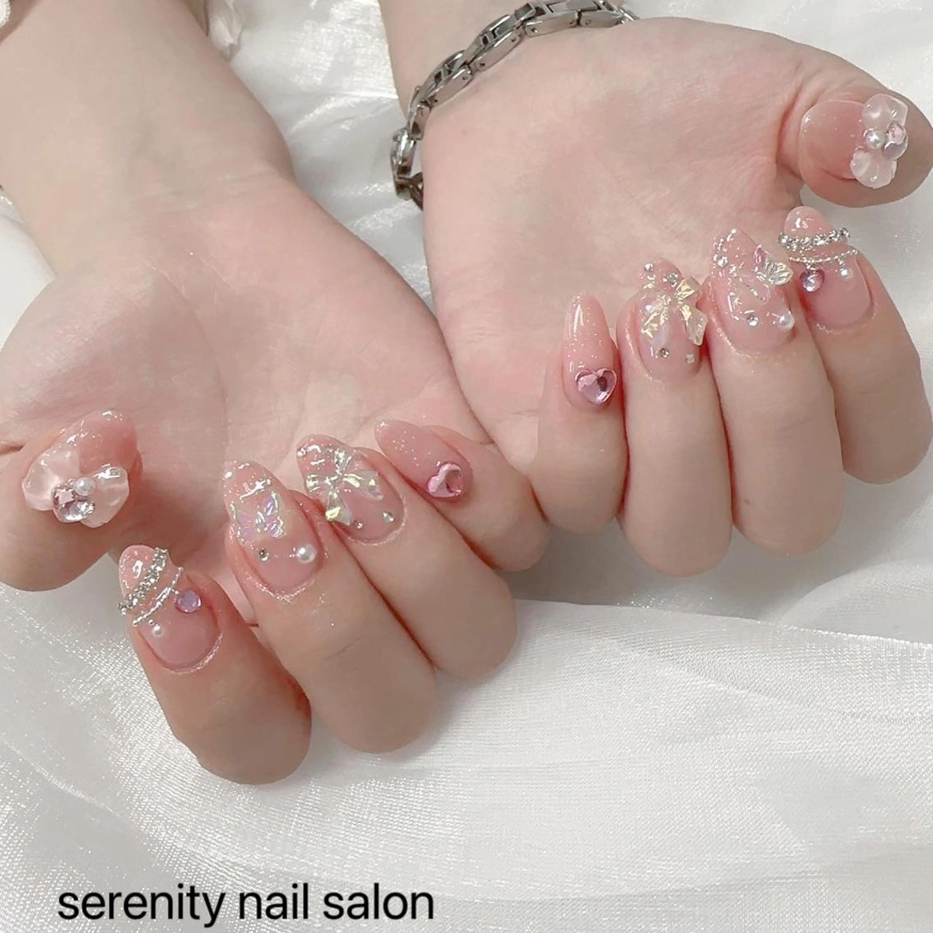 ネイル ハンドネイル ハンドケア ✨Serenity Nail salonのネイルデザイン