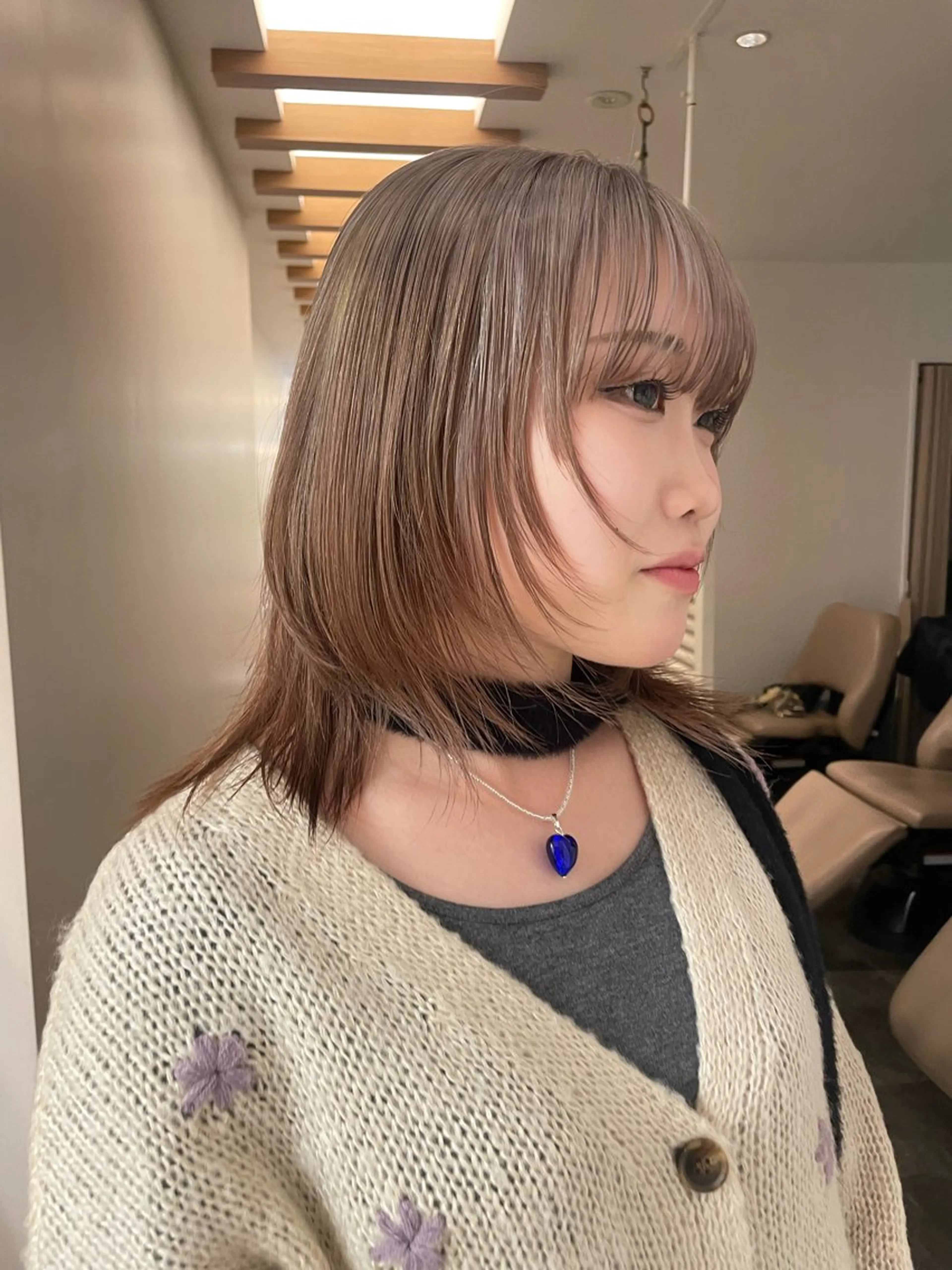 ミディアム ヘアカラー リカ/ハイトーン ・オリーブ🍀のヘアスタイル